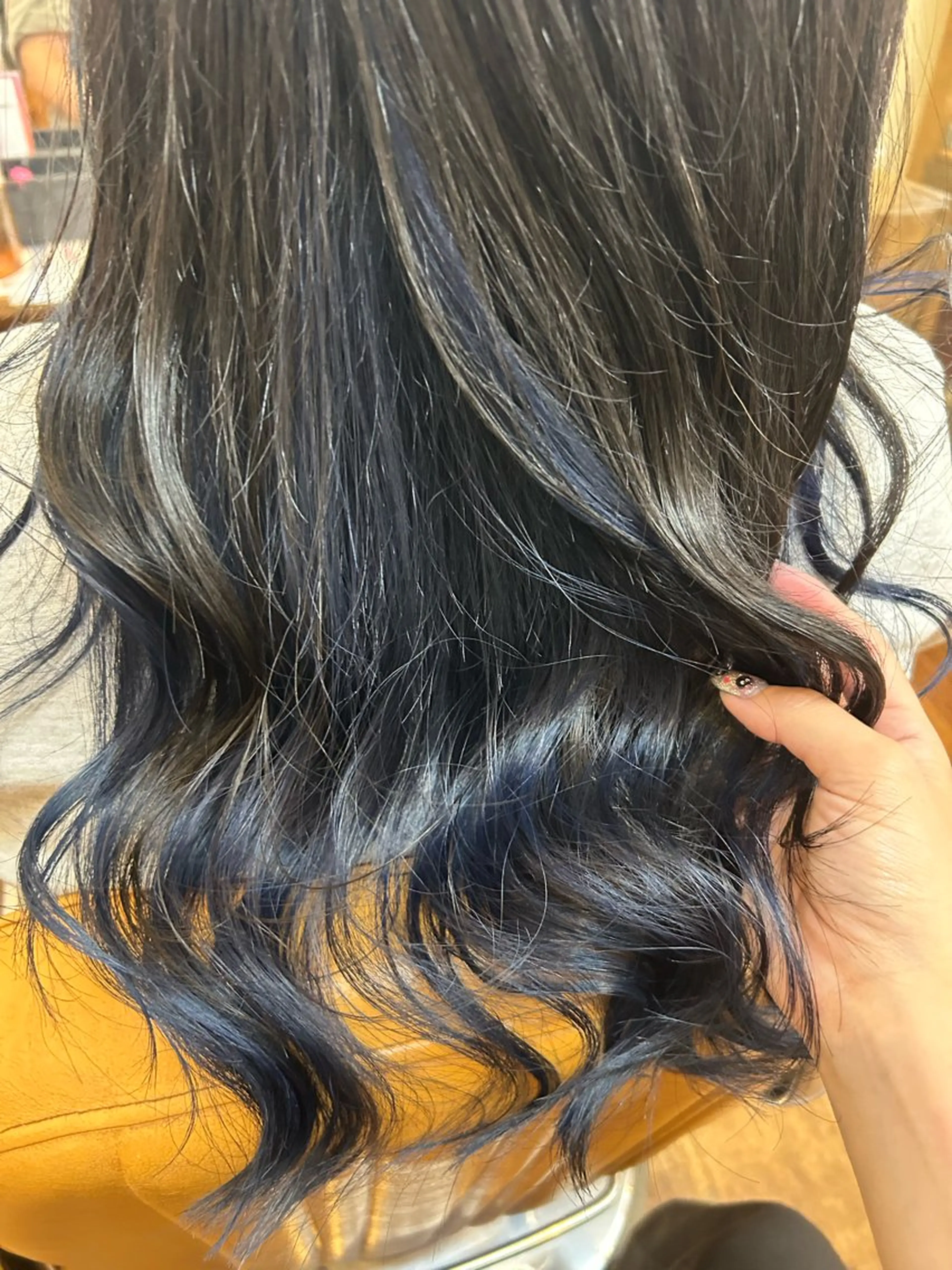 ロング 服部 和香のヘアスタイル