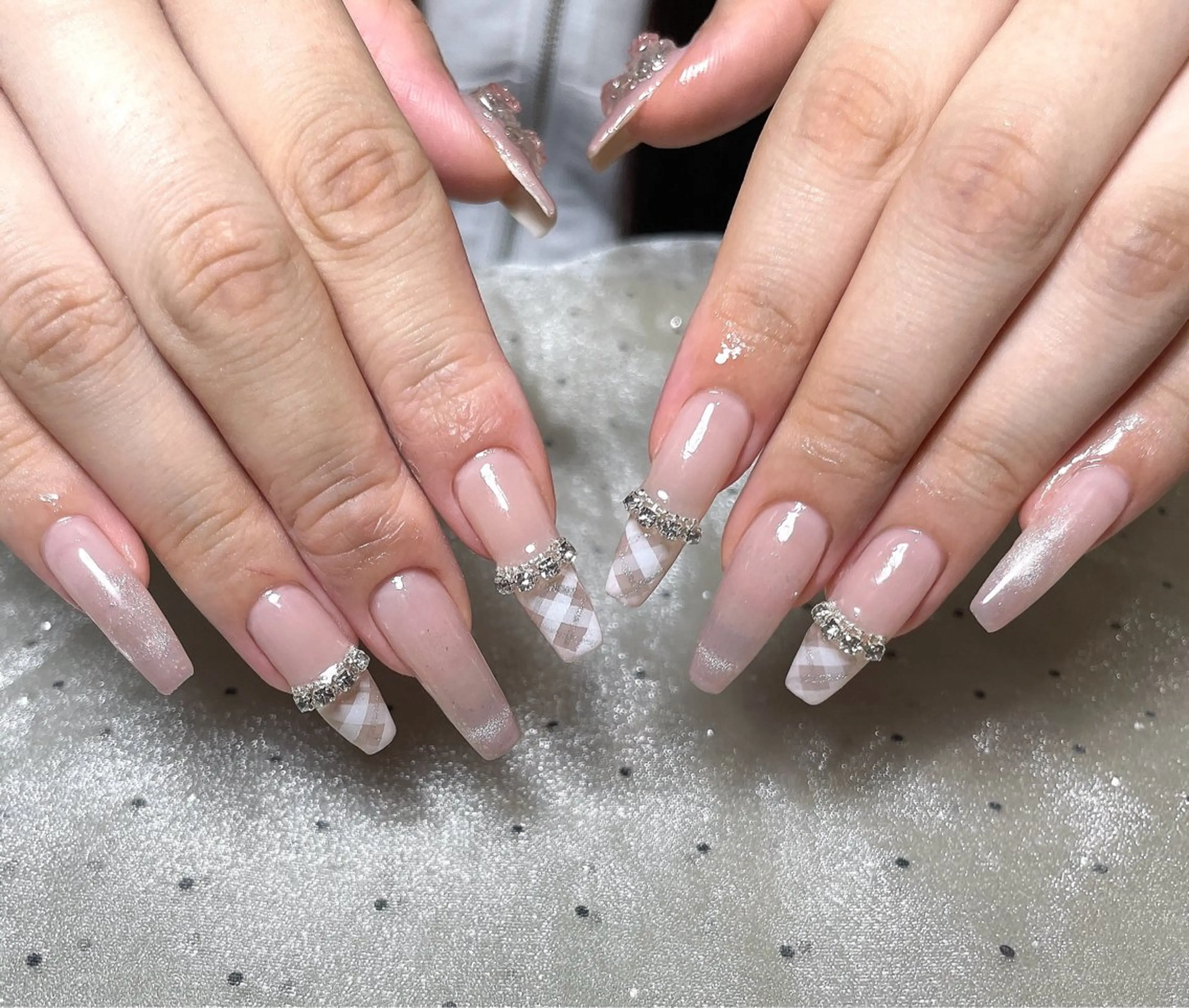 ネイル ハンドネイル ハンドケア モナ& あきのネイルデザイン