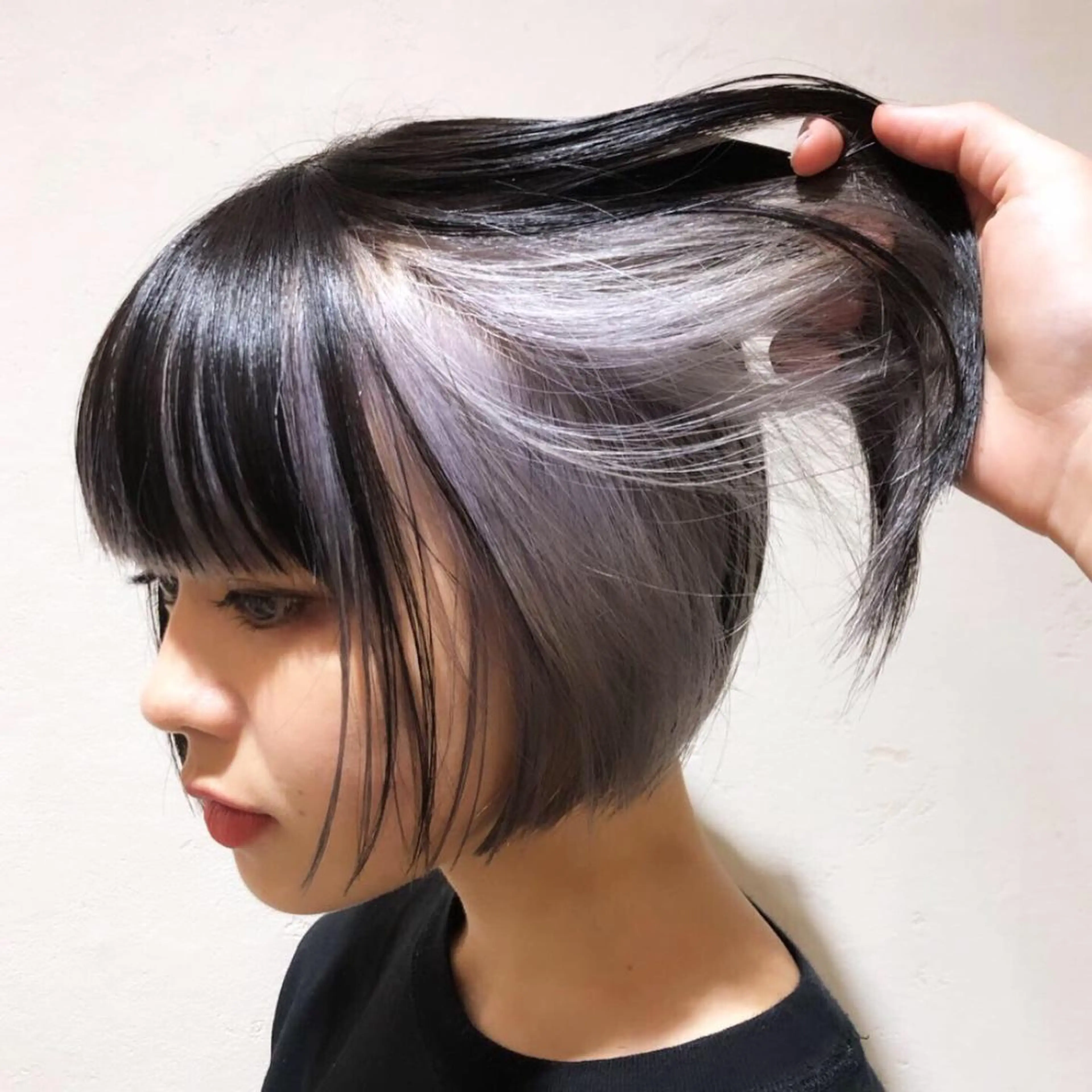 カラー ツノダ ルカのヘアスタイル