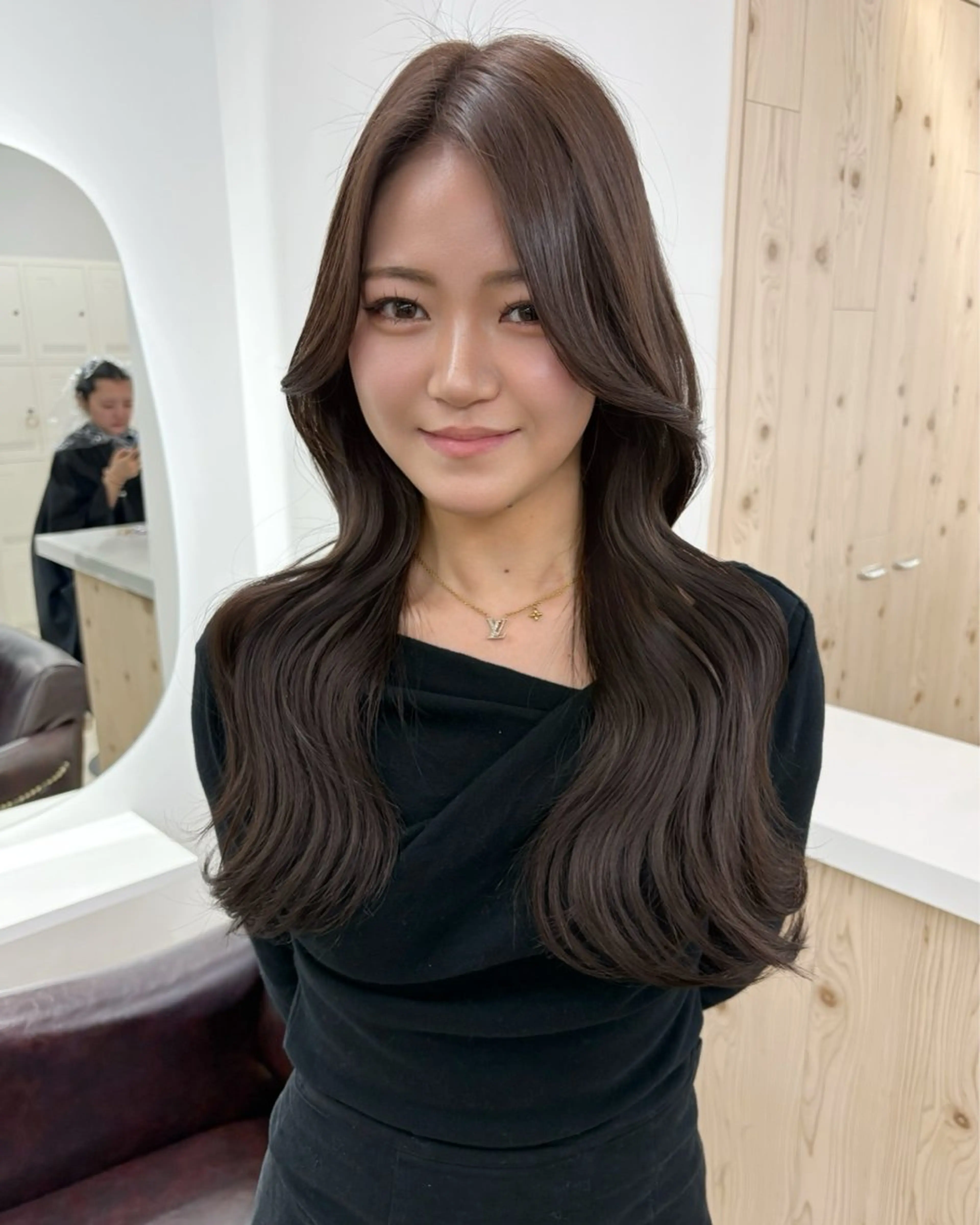 ロング カラー カット ヘアカラー トリートメント ヘアセット 新宿/韓国ヘア/ 髪質改善ストレートのヘアスタイル