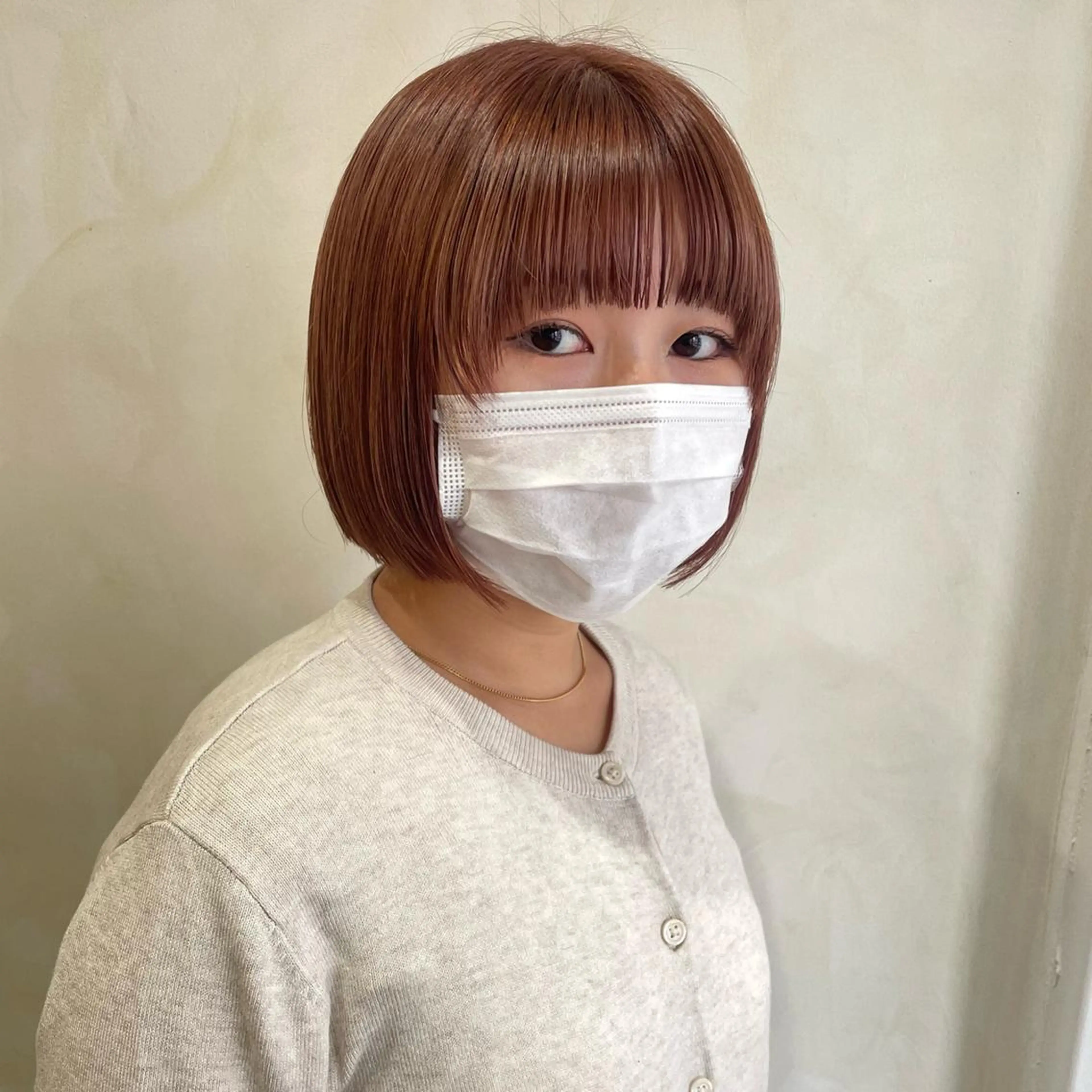 ショート カラー ベージュカラー オレンジ オレンジベージュ カット ヘアカラー ⌇ROMEO京橋店⌇ 鎌谷明星🪷のヘアスタイル