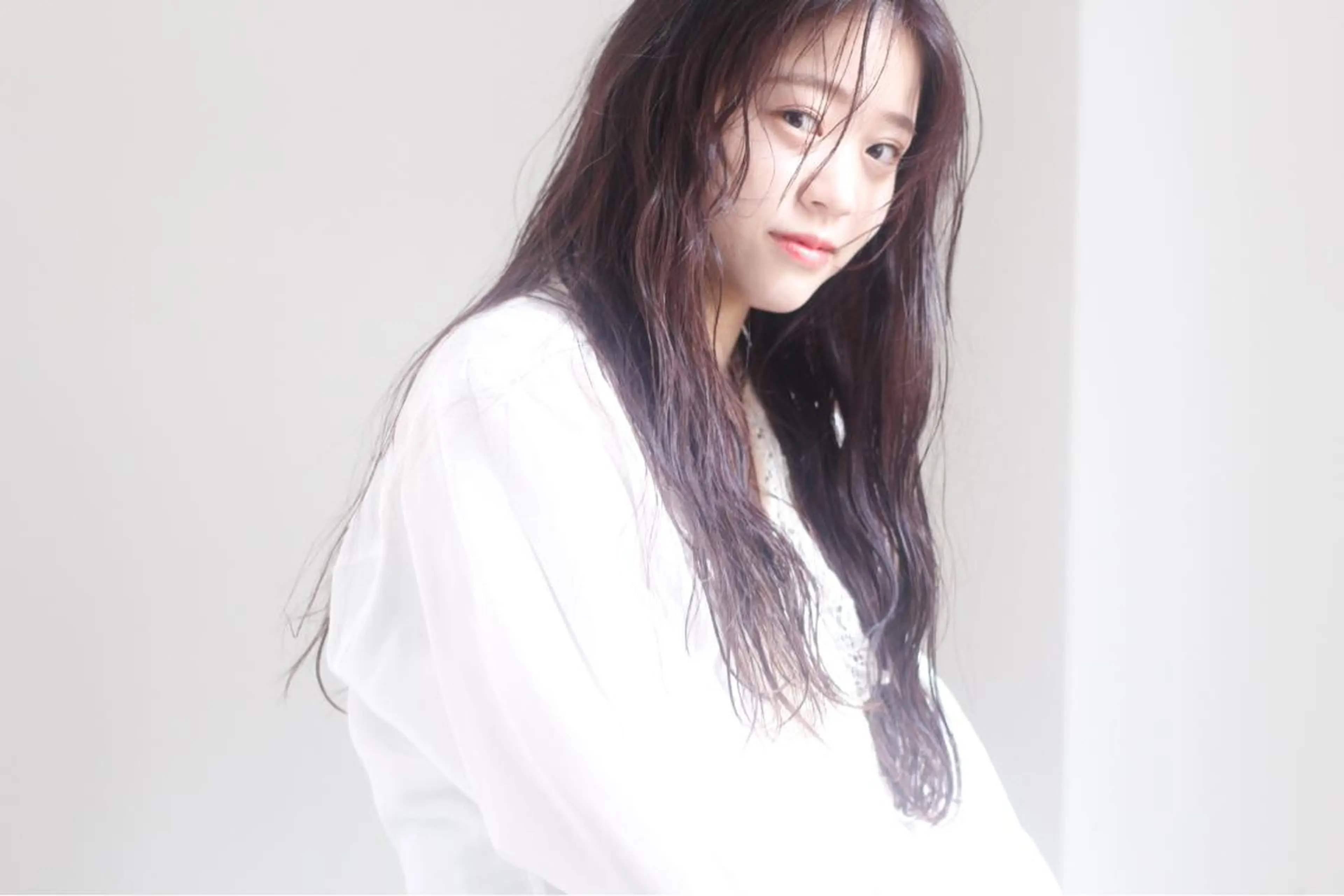 ロング カラー 韓国×巻ける髪質改善 💍maki💍のヘアスタイル