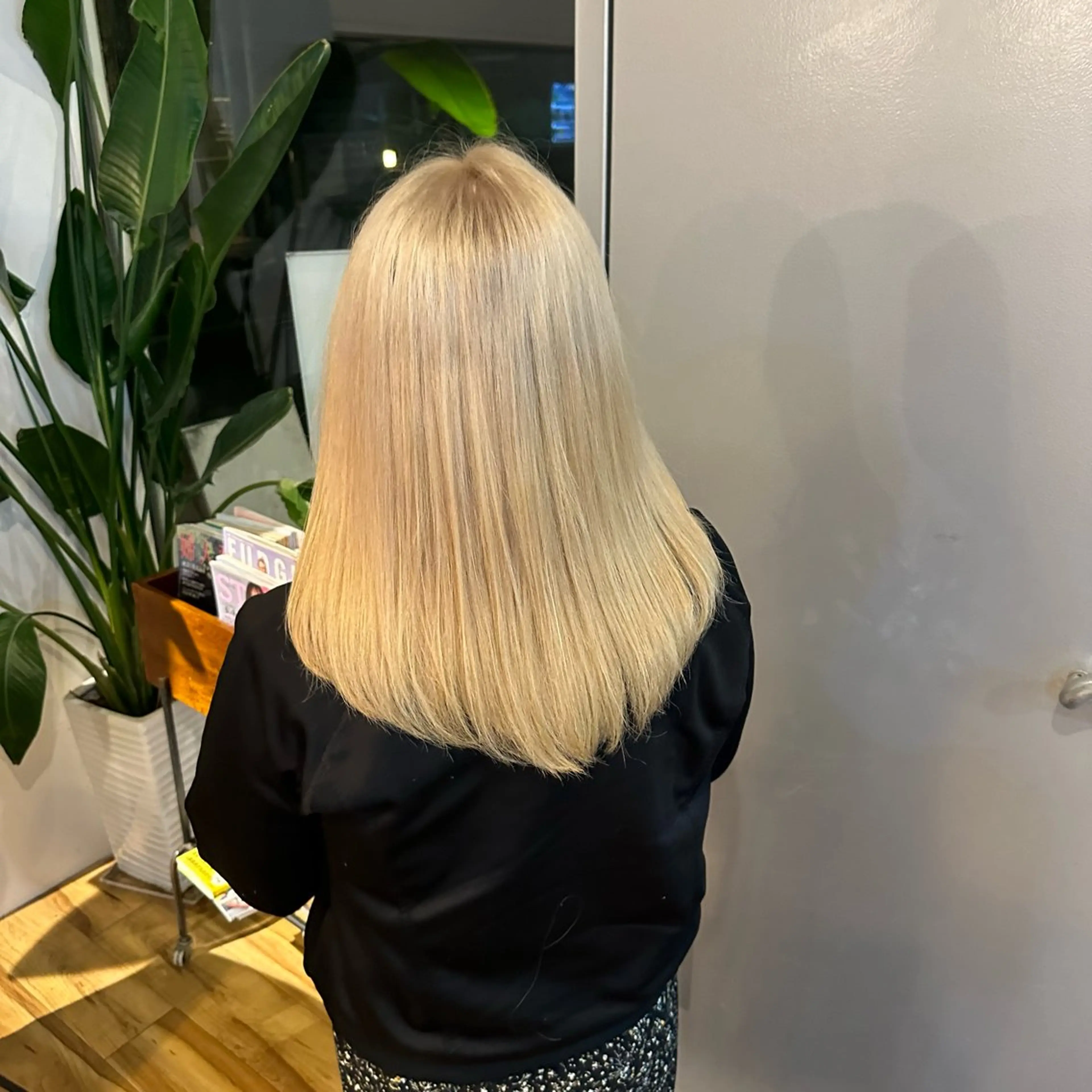 カラー ブリーチ ブロンド 大原 正寛のヘアスタイル