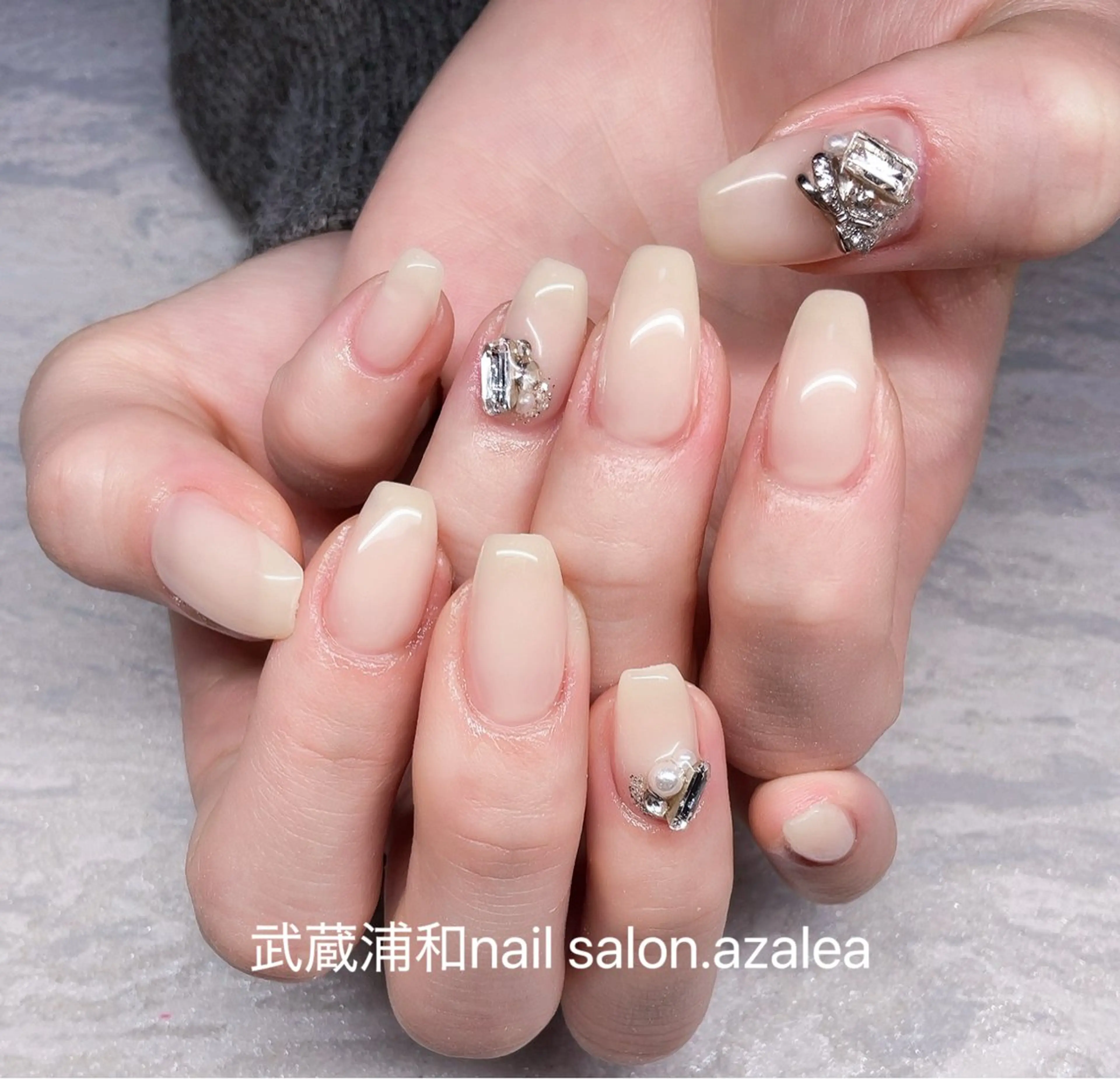 ネイル ハンドネイル R inのネイルデザイン