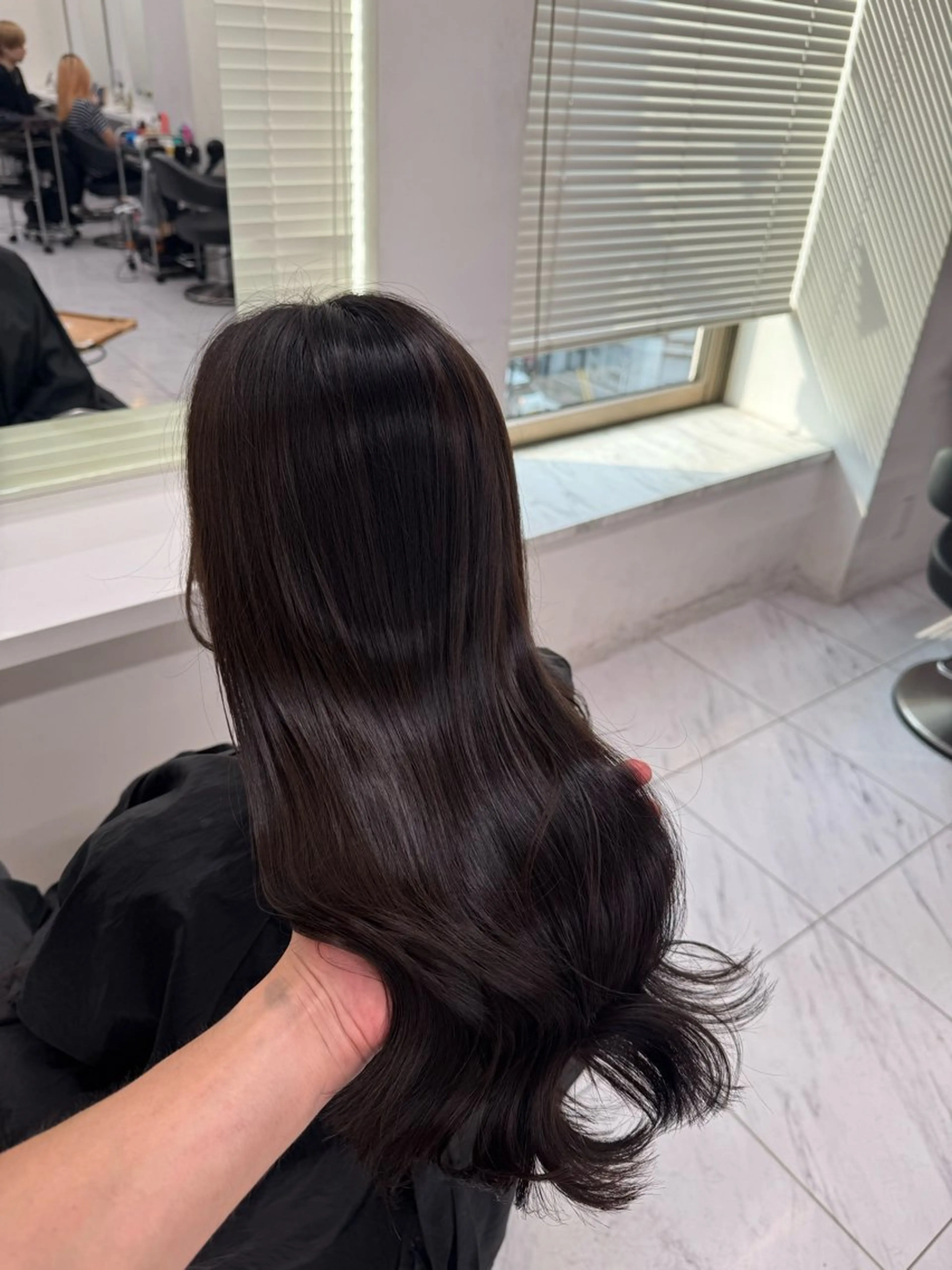 ミディアム カラー ヘアアレンジ 韓国風ヘア カット ヘアカラー トリートメント ヘッドスパ ヘアセット 艶カラー の達人のヘアスタイル