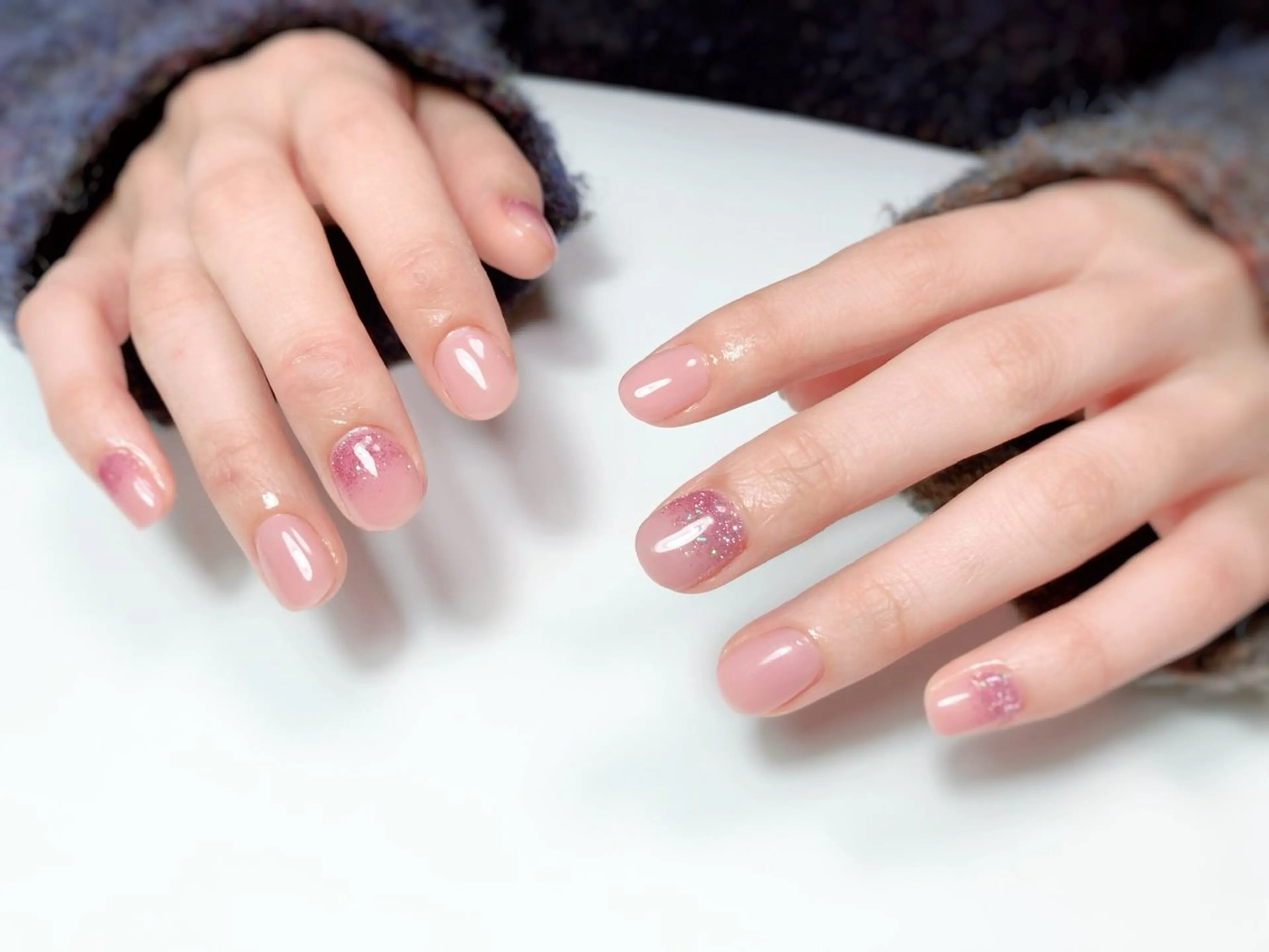 ネイル フラッシュネイル グラデーション ピンク シンプルネイル atelier in bloomのネイルデザイン