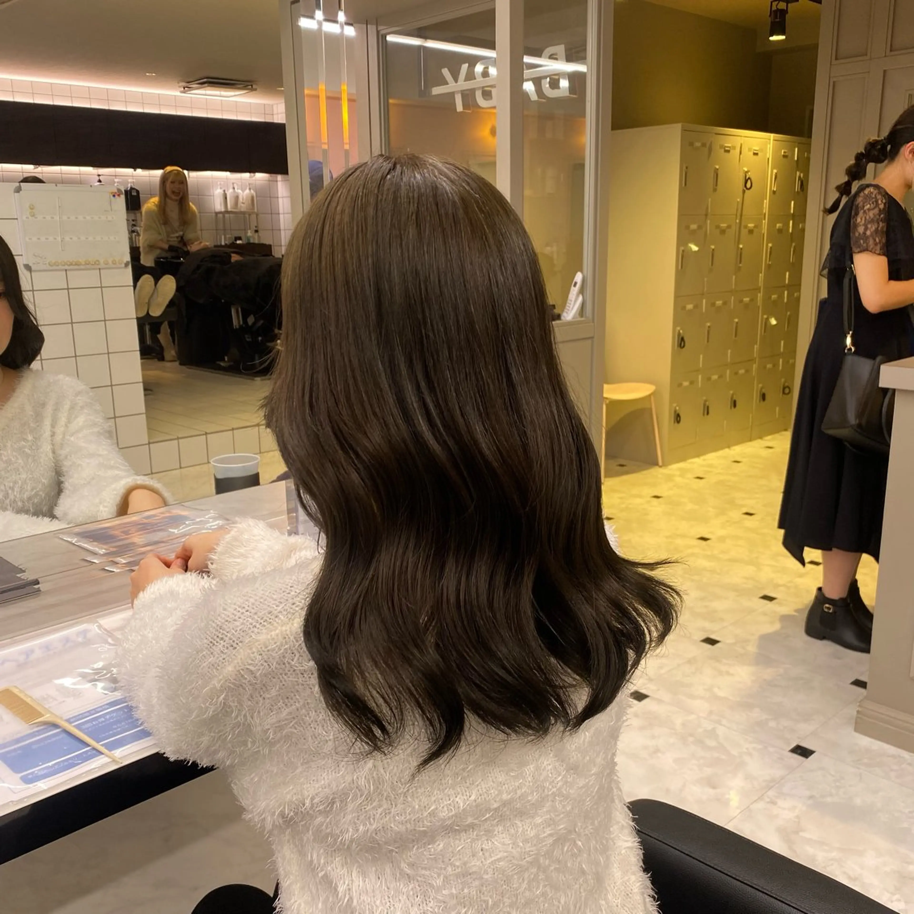 カラー ヘアカラー 透明感ベージュカラー ♡上野♡AIのヘアスタイル