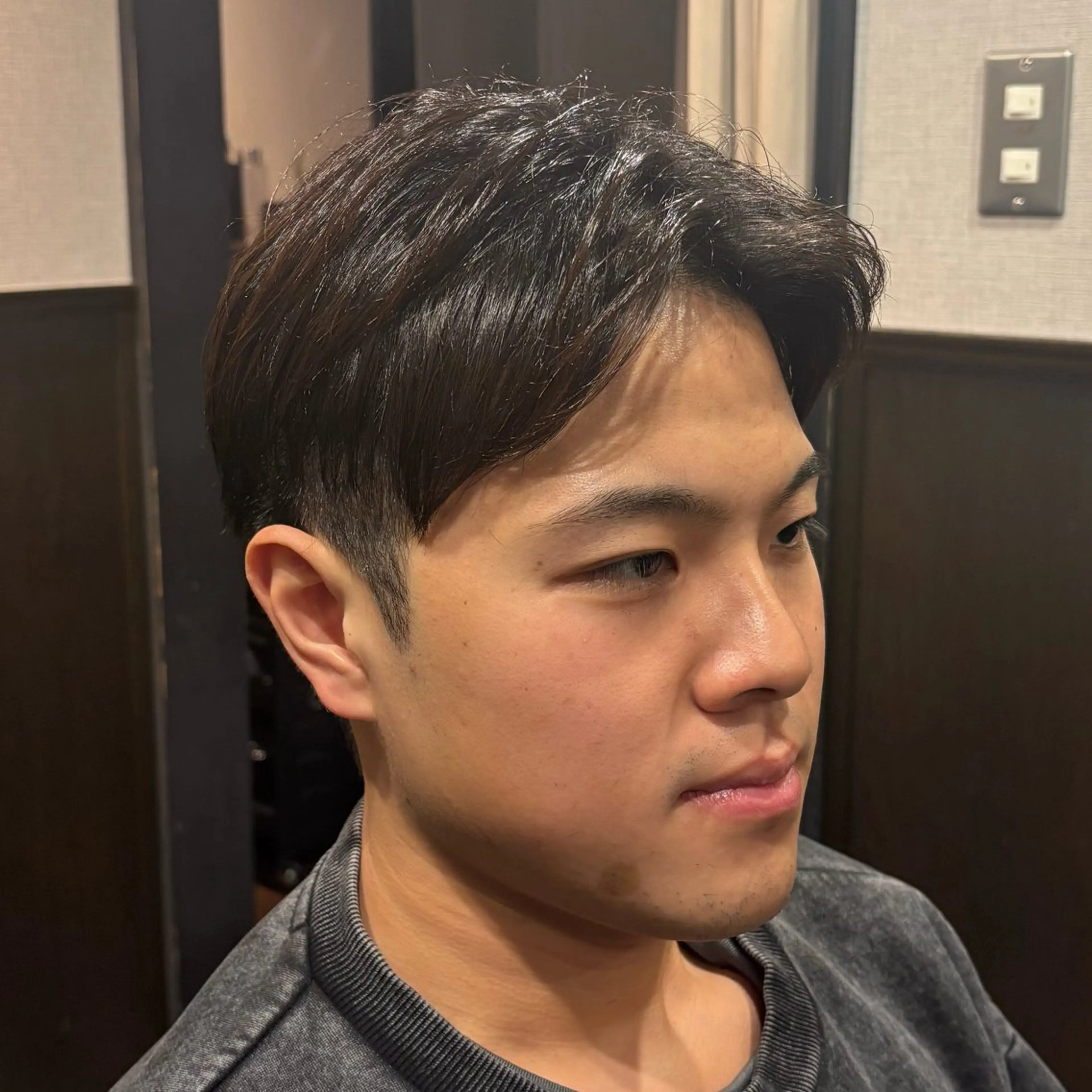 夜のお時間のみ受け付けます⚠️【メンズ限定】【センターパート】カット+シャンプーセット　(約60分)の写真