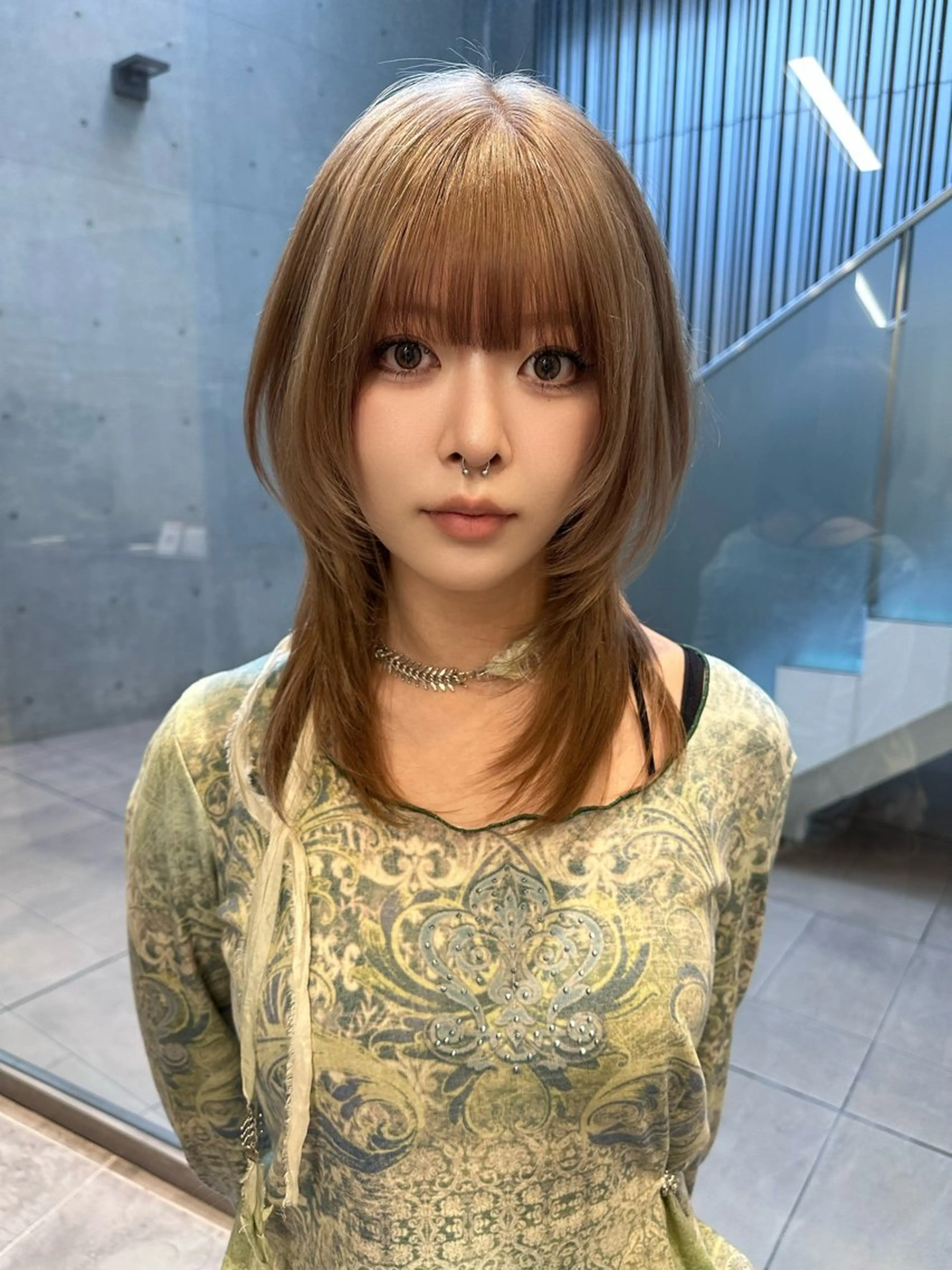 セミロング カット ヘアカラー トリートメント RiA/レイヤーカッ ト/ハッシュカットのヘアスタイル