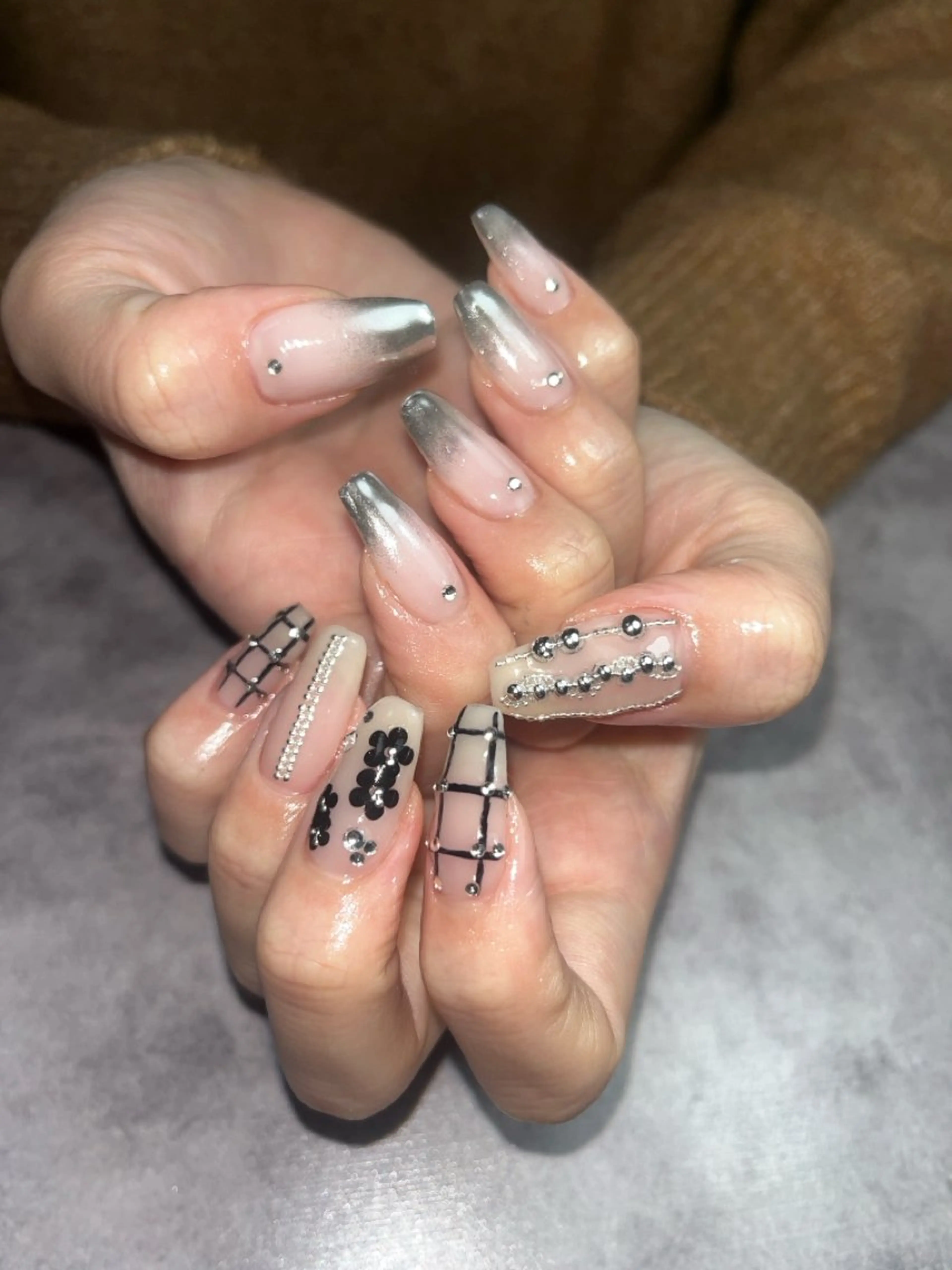 ネイル ハンドネイル rino  nail所属・坂 しおのネイルデザイン