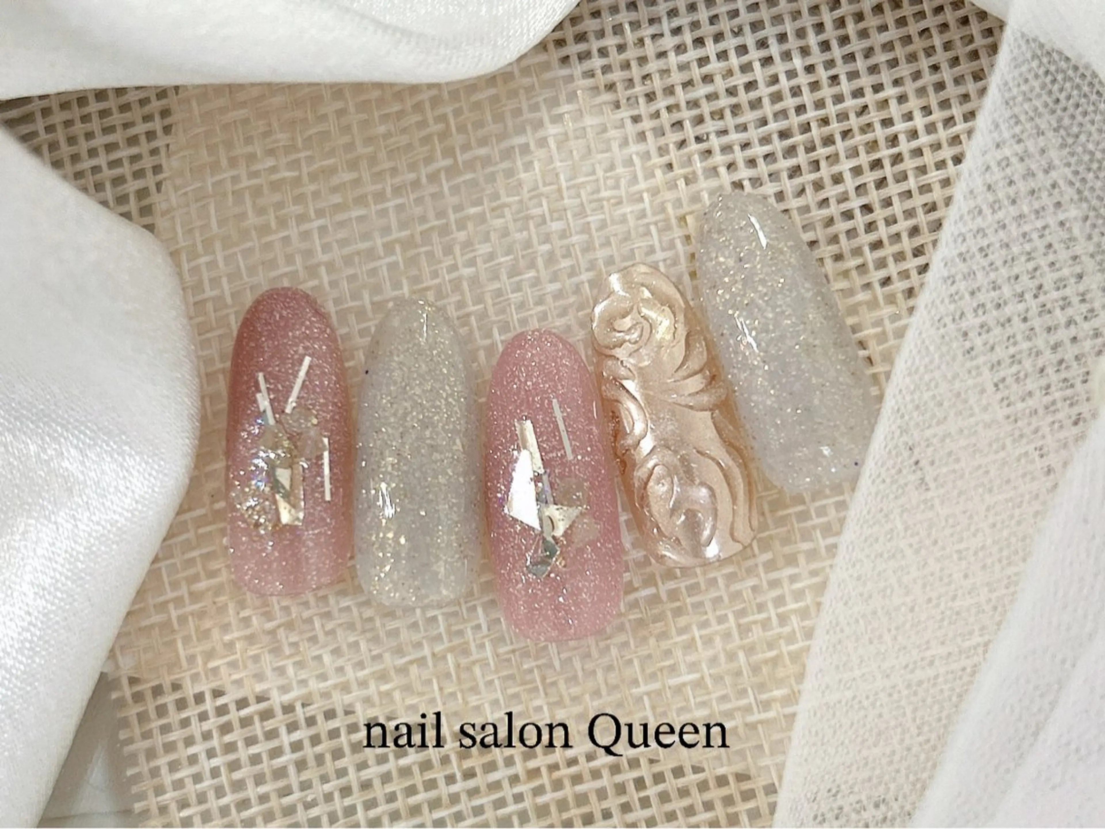 ネイル ハンドネイル ネイルサロンクイーン 東京/新宿/大久保のネイルデザイン