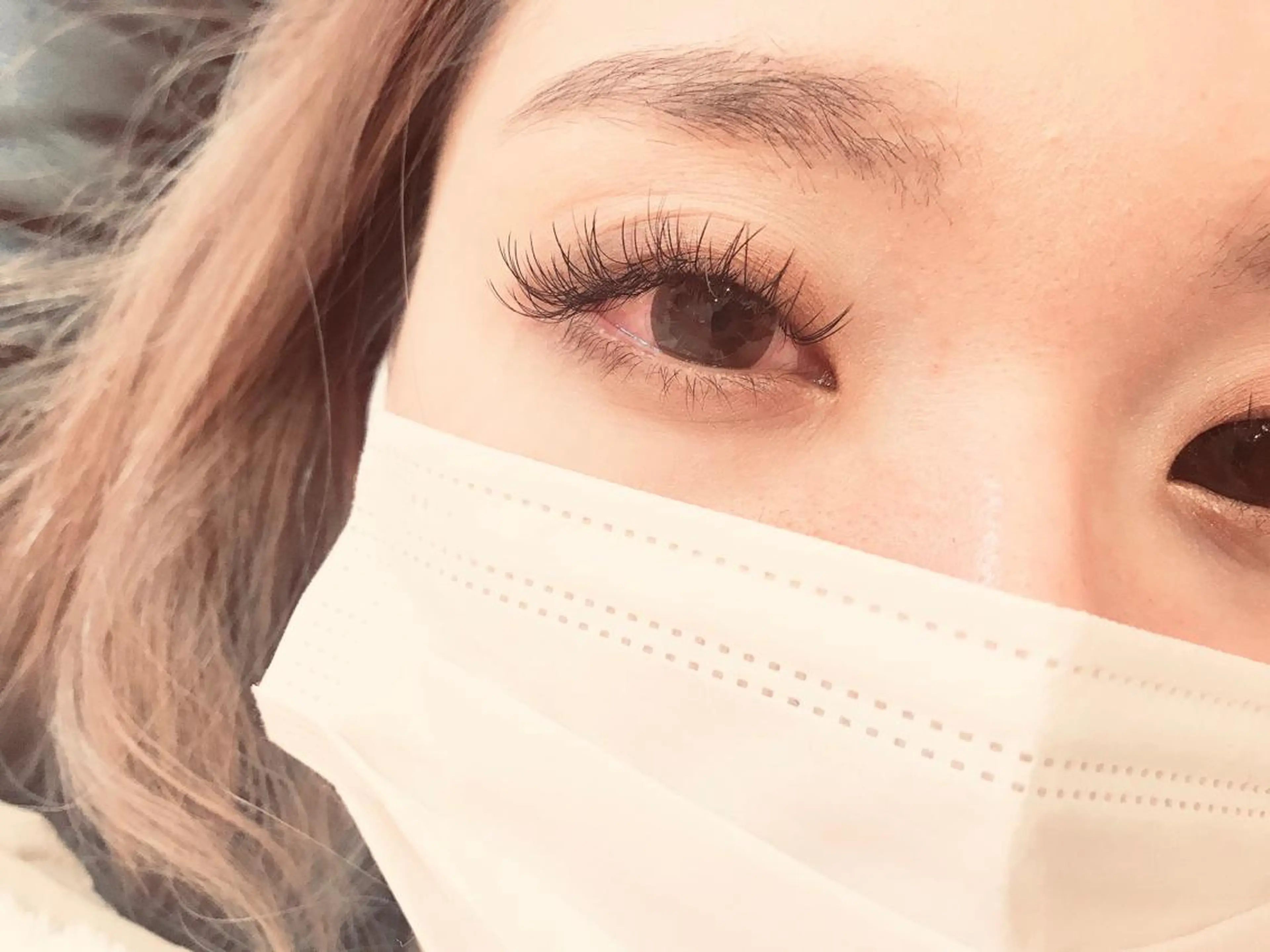 マツエク・マツパ 付け放題 フラットラッシュ フルーヴコリーヌ所属・フルーヴコリーヌ Rieの眉毛・アイブロウイメージ