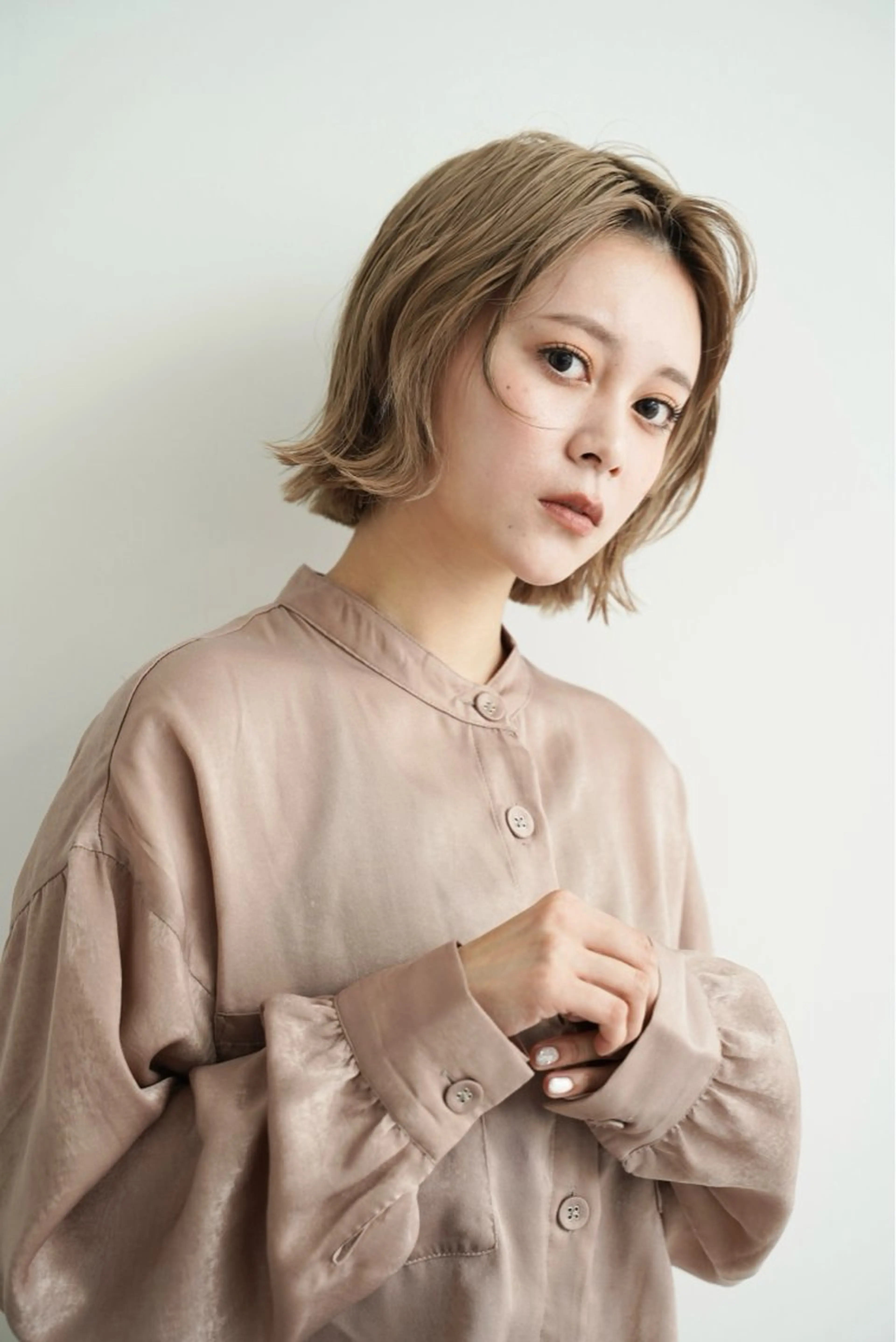 ミディアム カラー カット ヘアカラー hoNua. 栄/透明感カラーのヘアスタイル