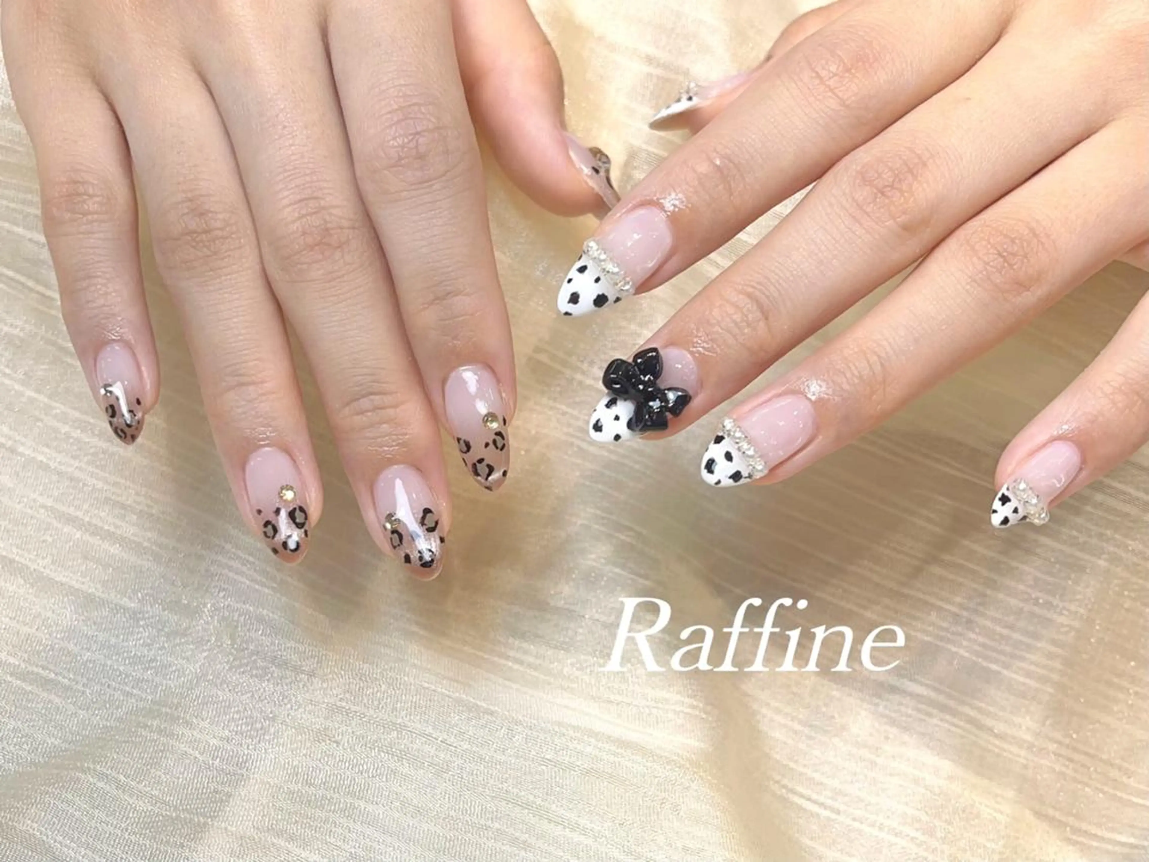 ネイル RAFFINE haru🦋🩵のネイルデザイン