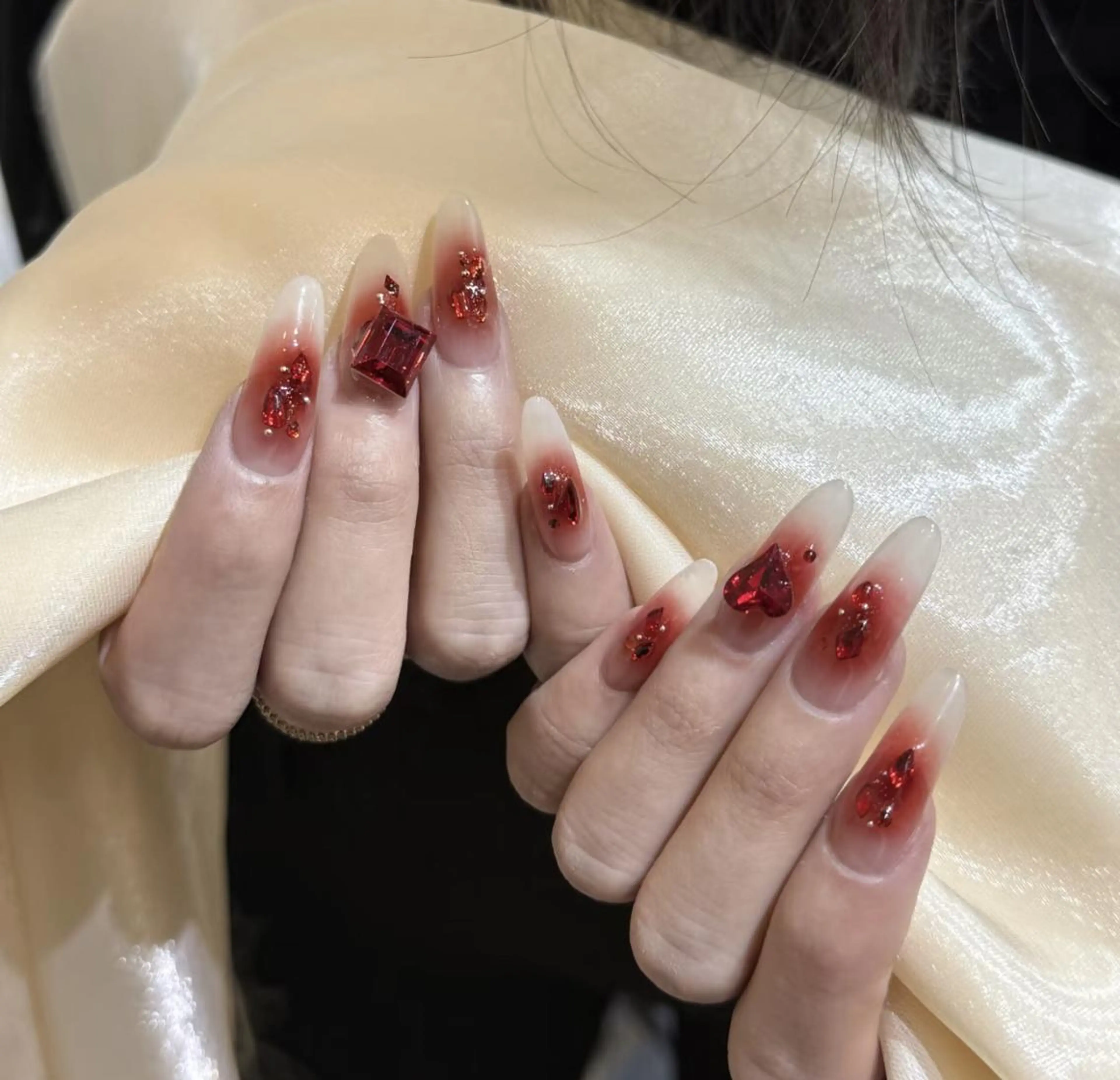 ネイル ハンドネイル ハンドケア 🍑 momo_nailのネイルデザイン