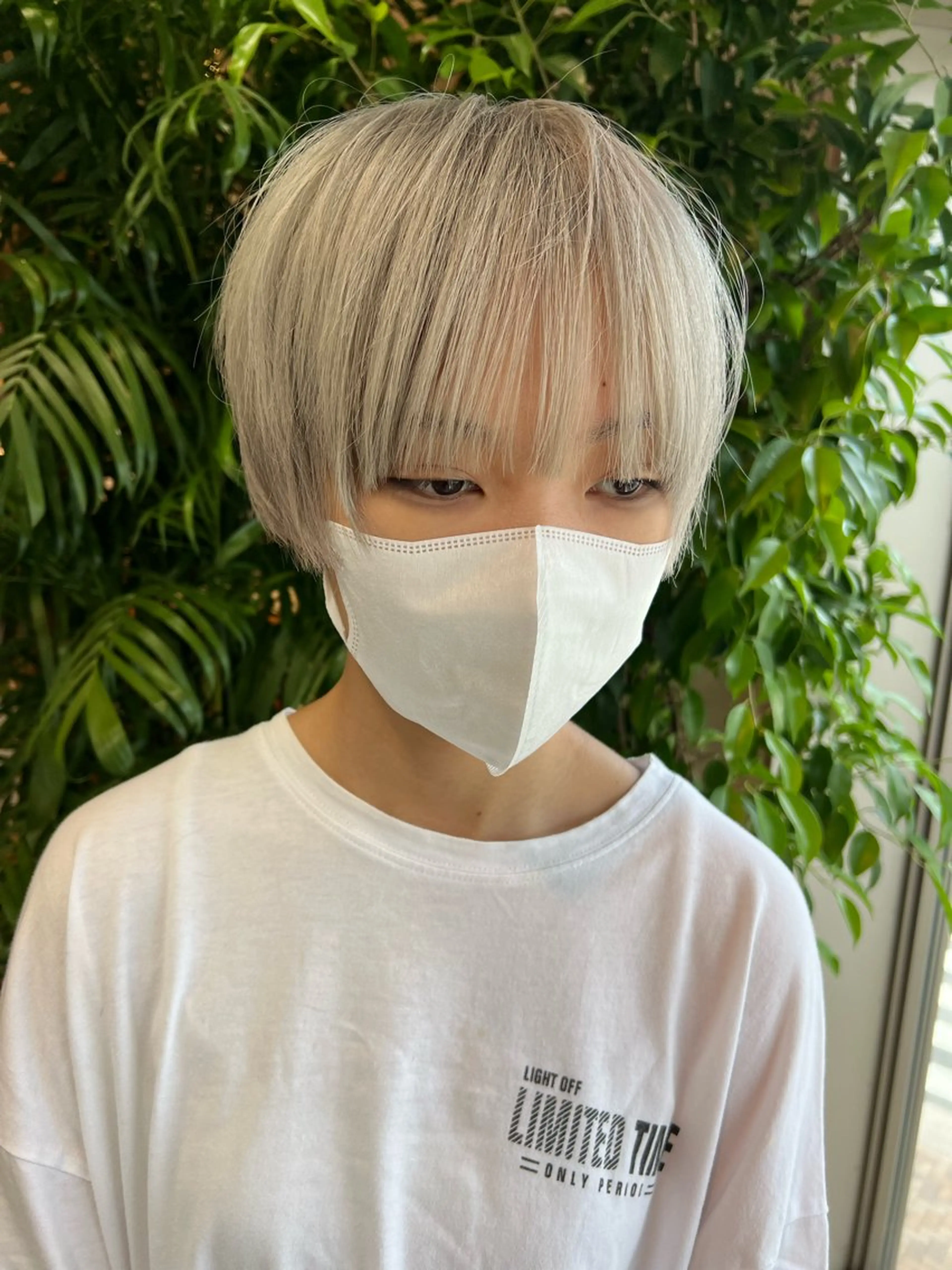 ショート カラー ハイトーンカラー ショートヘア ヘアカラー Ripps長居所属・メテオ ／ヘアカラー 西川菜実のヘアスタイル