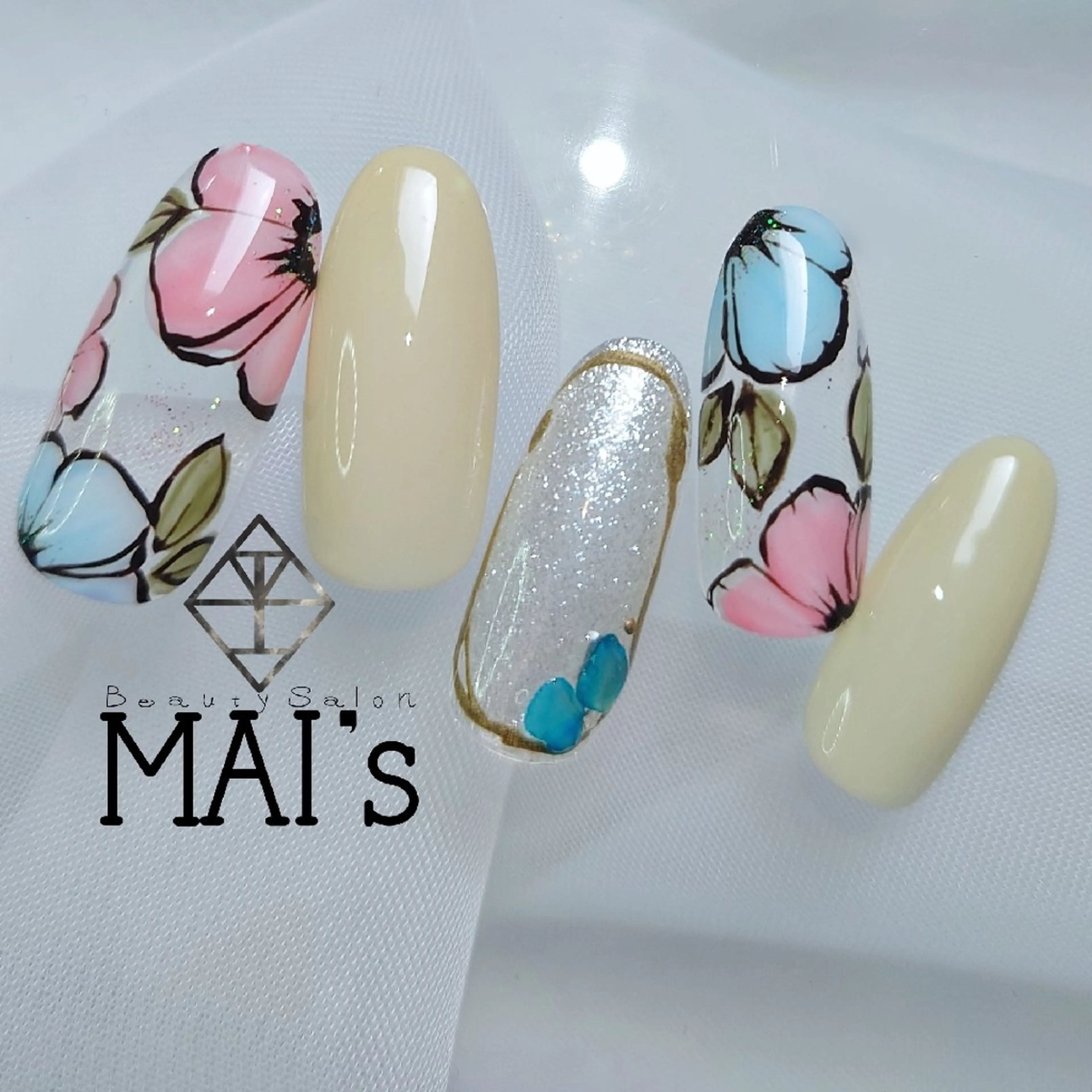 ネイル ハンドネイル ネイリスト Erinaのネイルデザイン