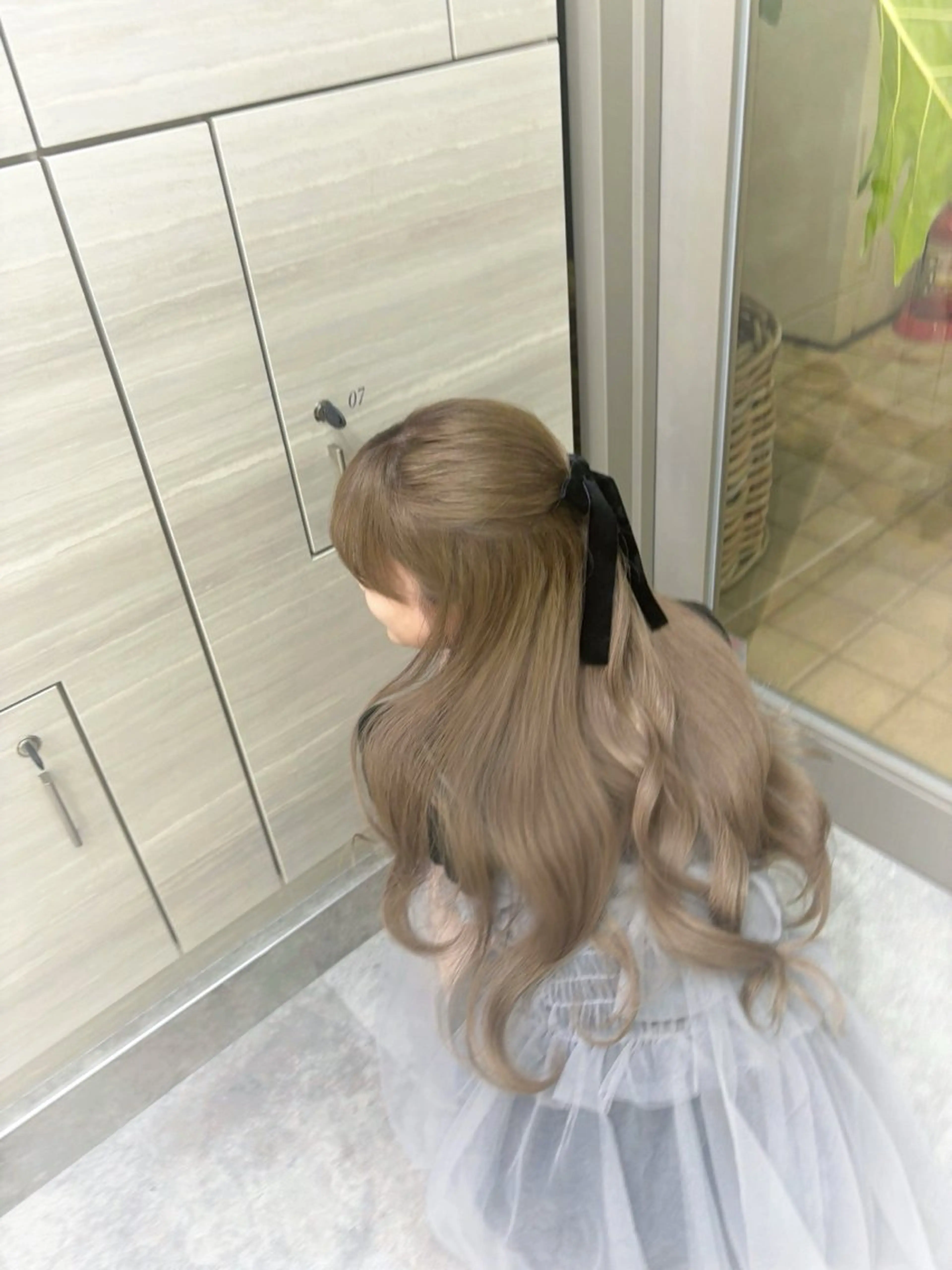 ロング カラー ヘアアレンジ ベージュカラー 透明感カラー ロング ヘアカラー the path sora♡のヘアスタイル