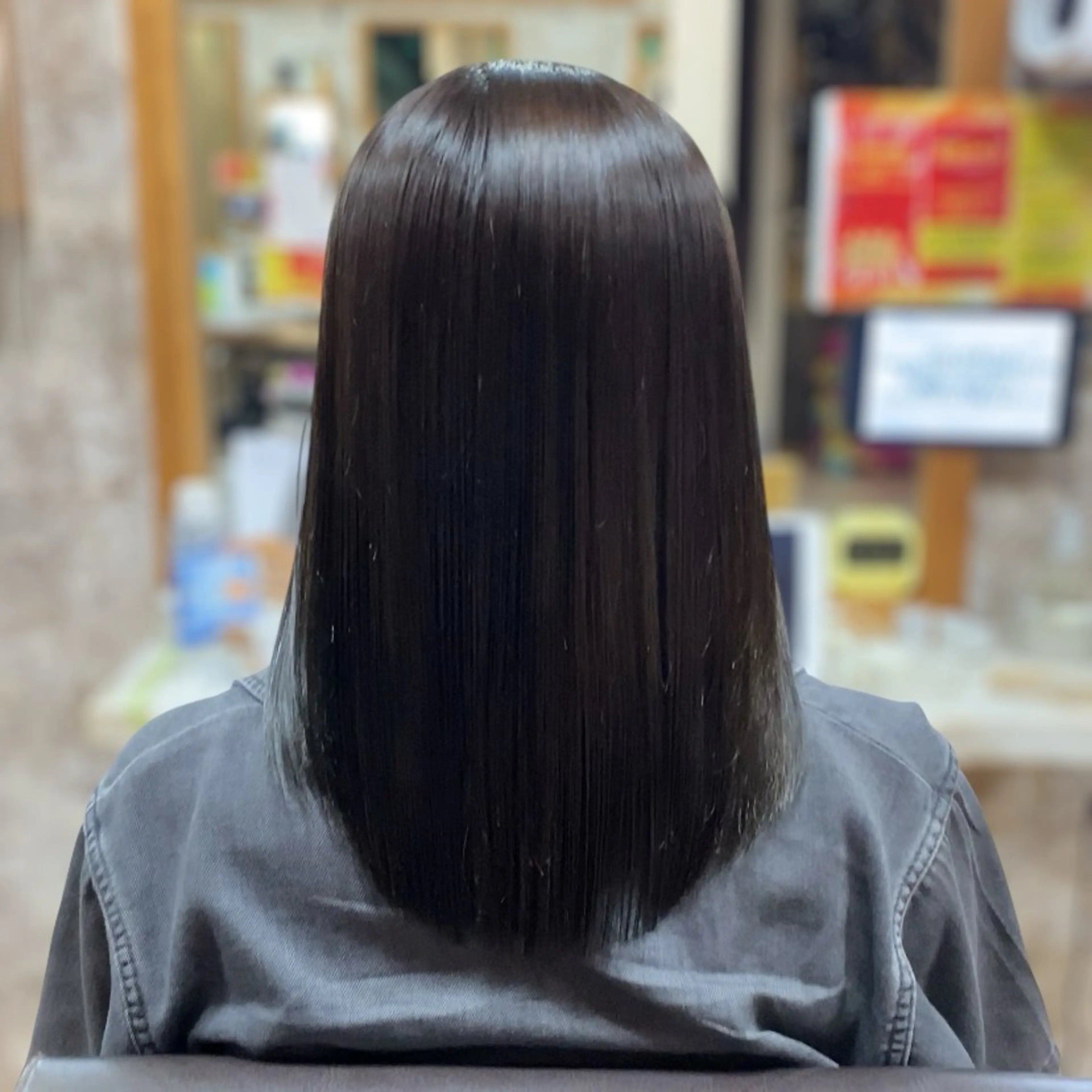 セミロング YELLOW CORN 金沢文庫所属・【金沢文庫4分】髪質 改善/縮毛矯正アラタのヘアスタイル