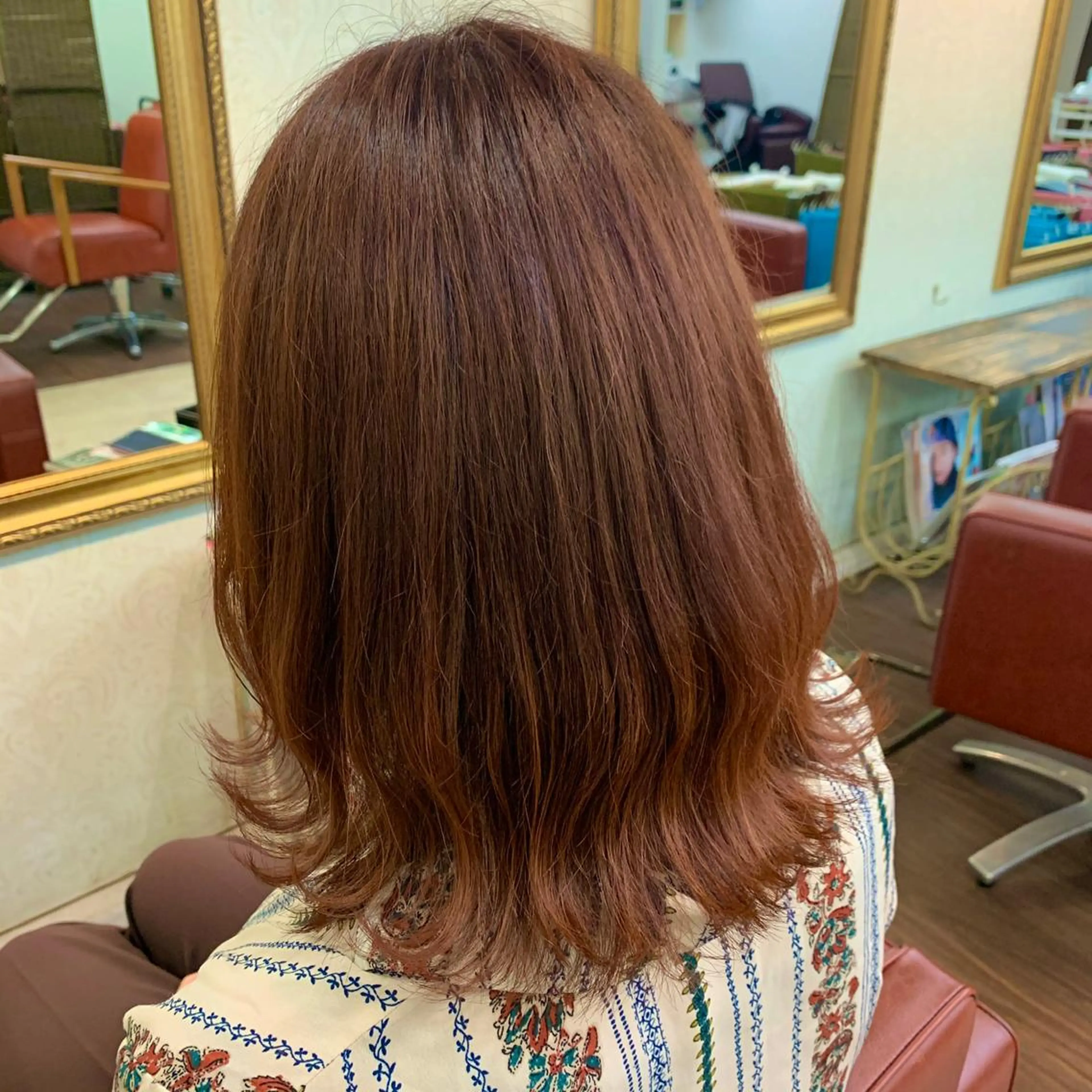 ミディアム カラー ヘアアレンジ ベージュカラー オレンジ オレンジベージュ ボブ 外ハネヘア ハセガワ セイカのエステ・リラクイメージ