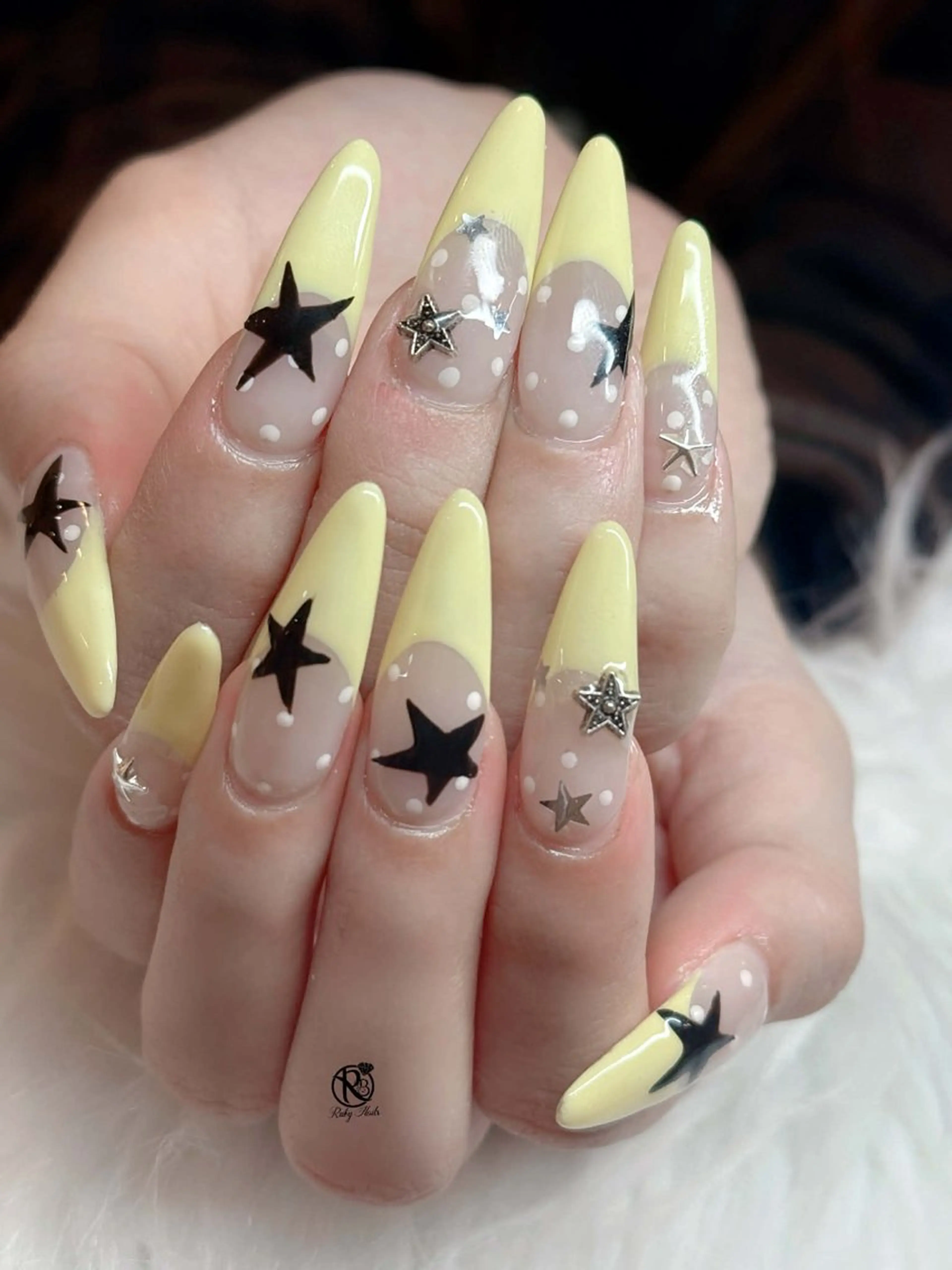 ネイル ボルドー ブラウン チークネイル ドット フットネイル ハンドネイル RUBY Nail 日暮里店のネイルデザイン