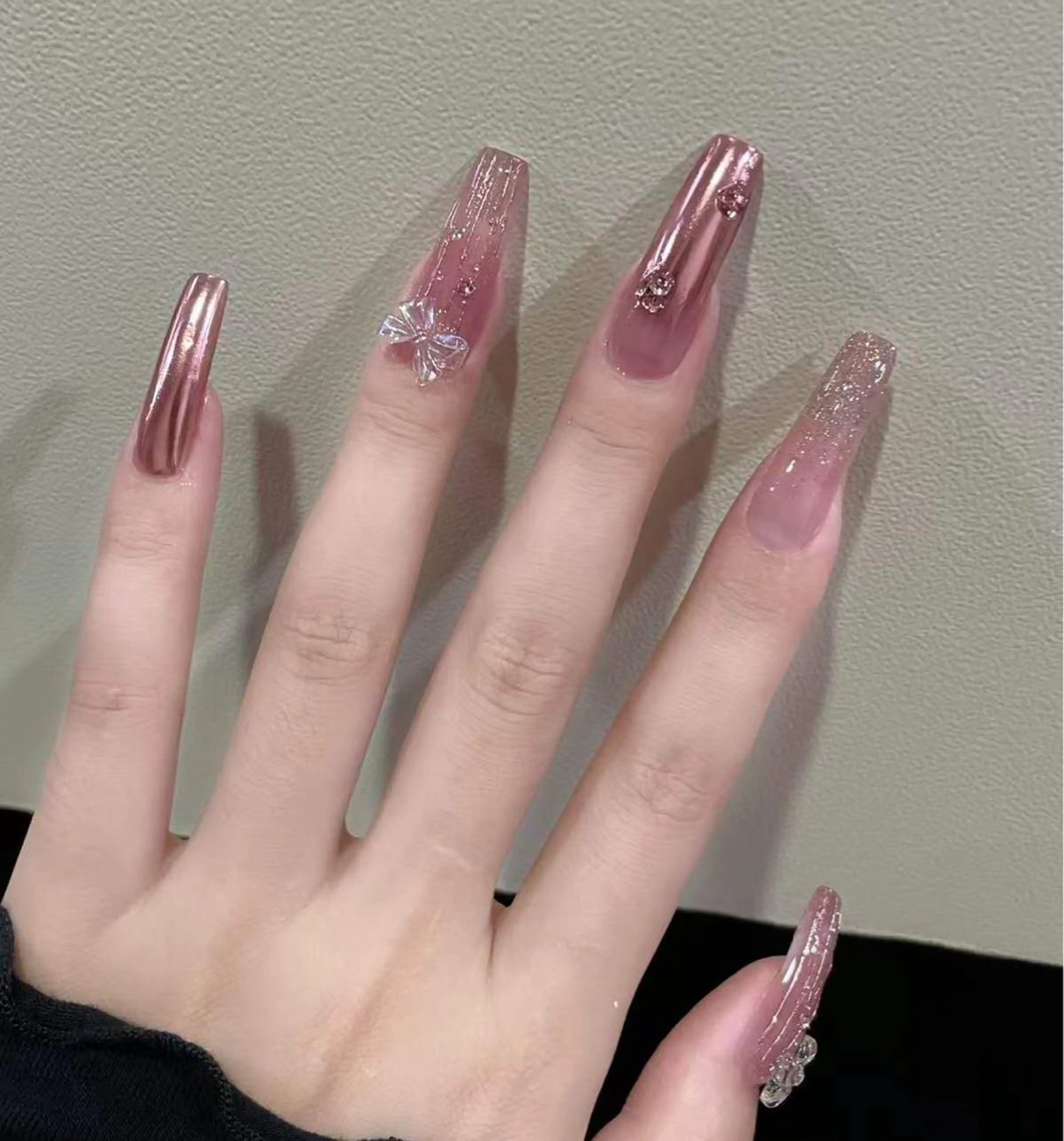 ネイル オーロラネイル フラワーネイル フットネイル フレンチネイル ジェルネイル ハンドネイル BabyYouMi nailのネイルデザイン