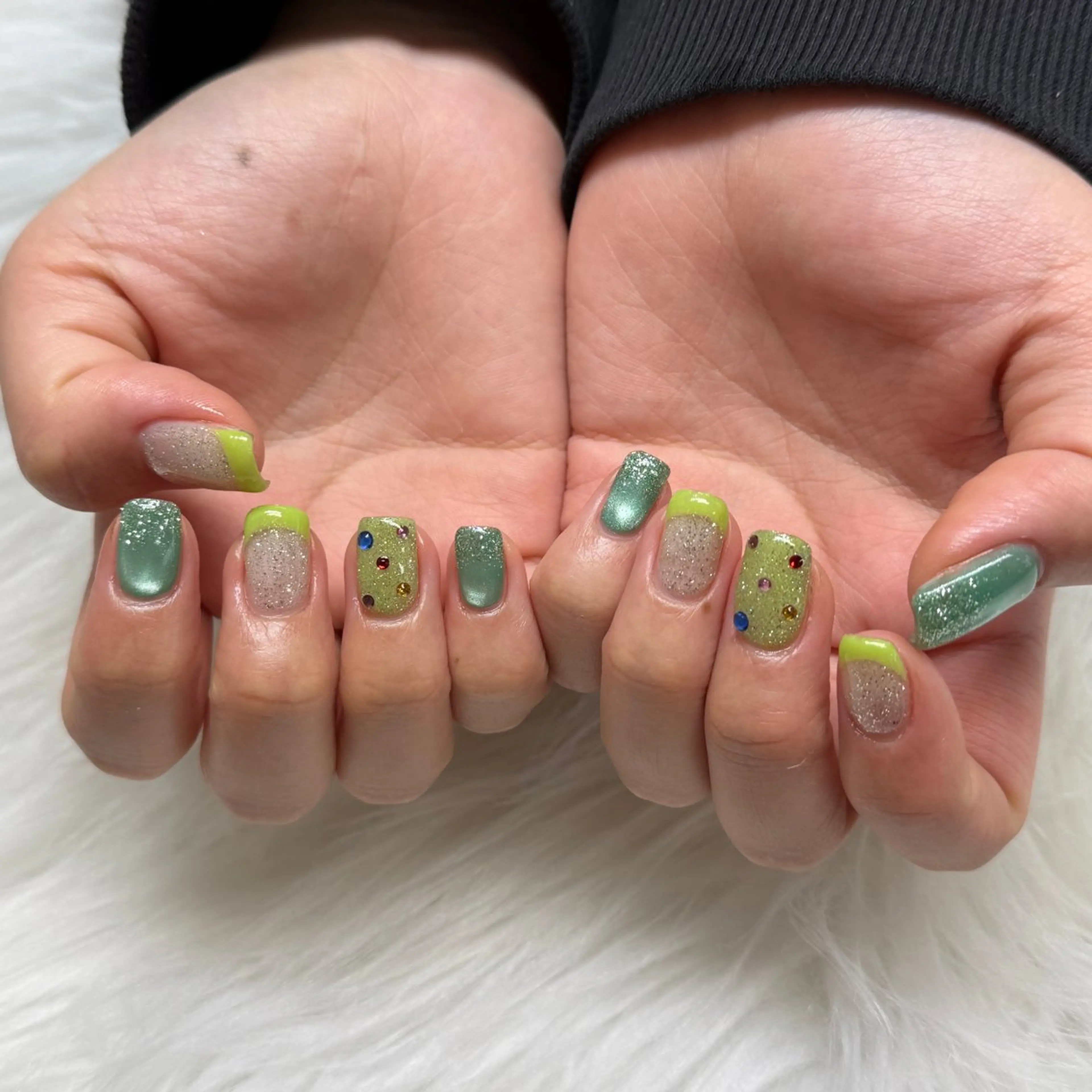 ネイル Ada立川店🫧宮田 美桜のネイルデザイン