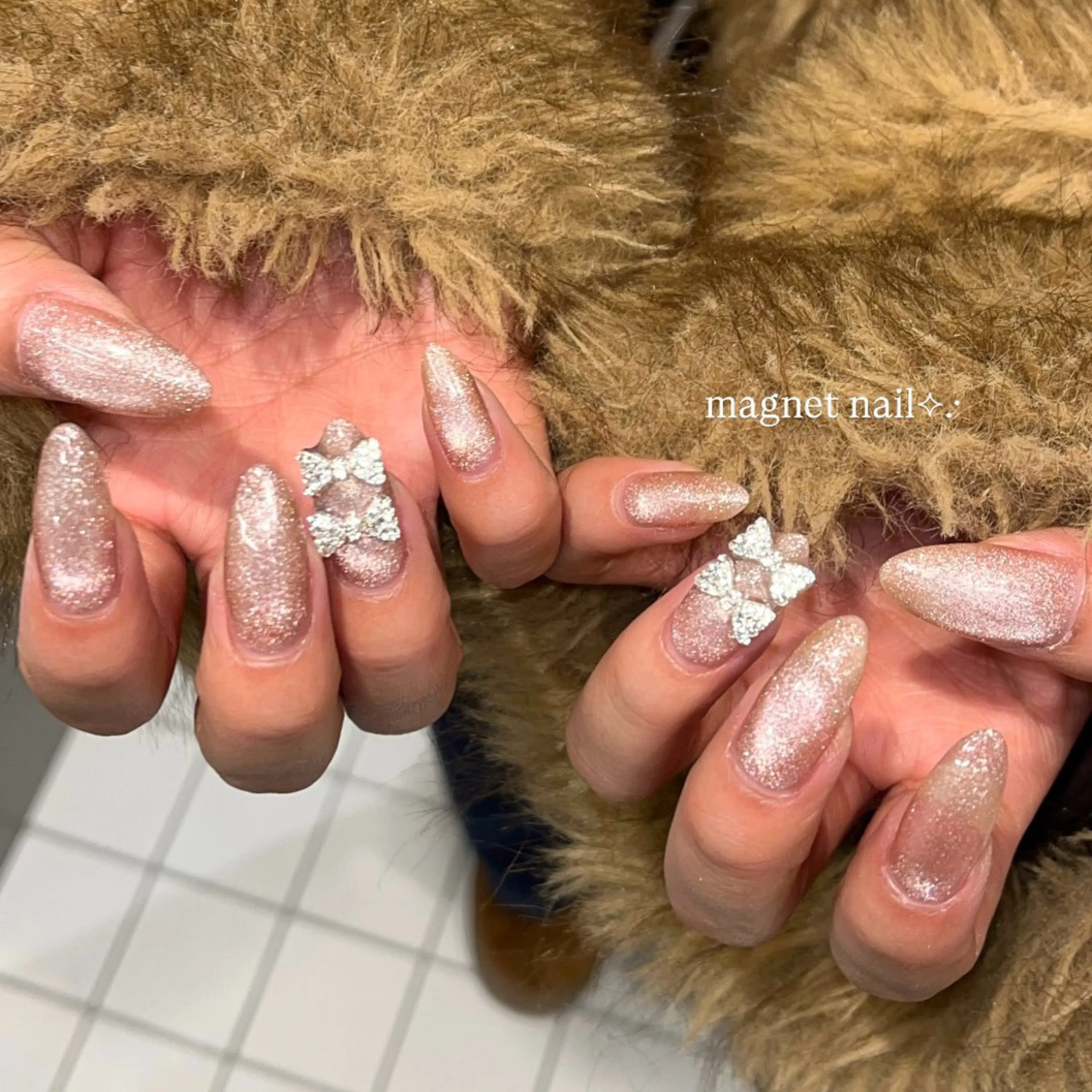 ネイル キラキラネイル ロングネイル マグネットネイル ワンカラーネイル リボン ハンドネイル eight nail 春菜のネイルデザイン