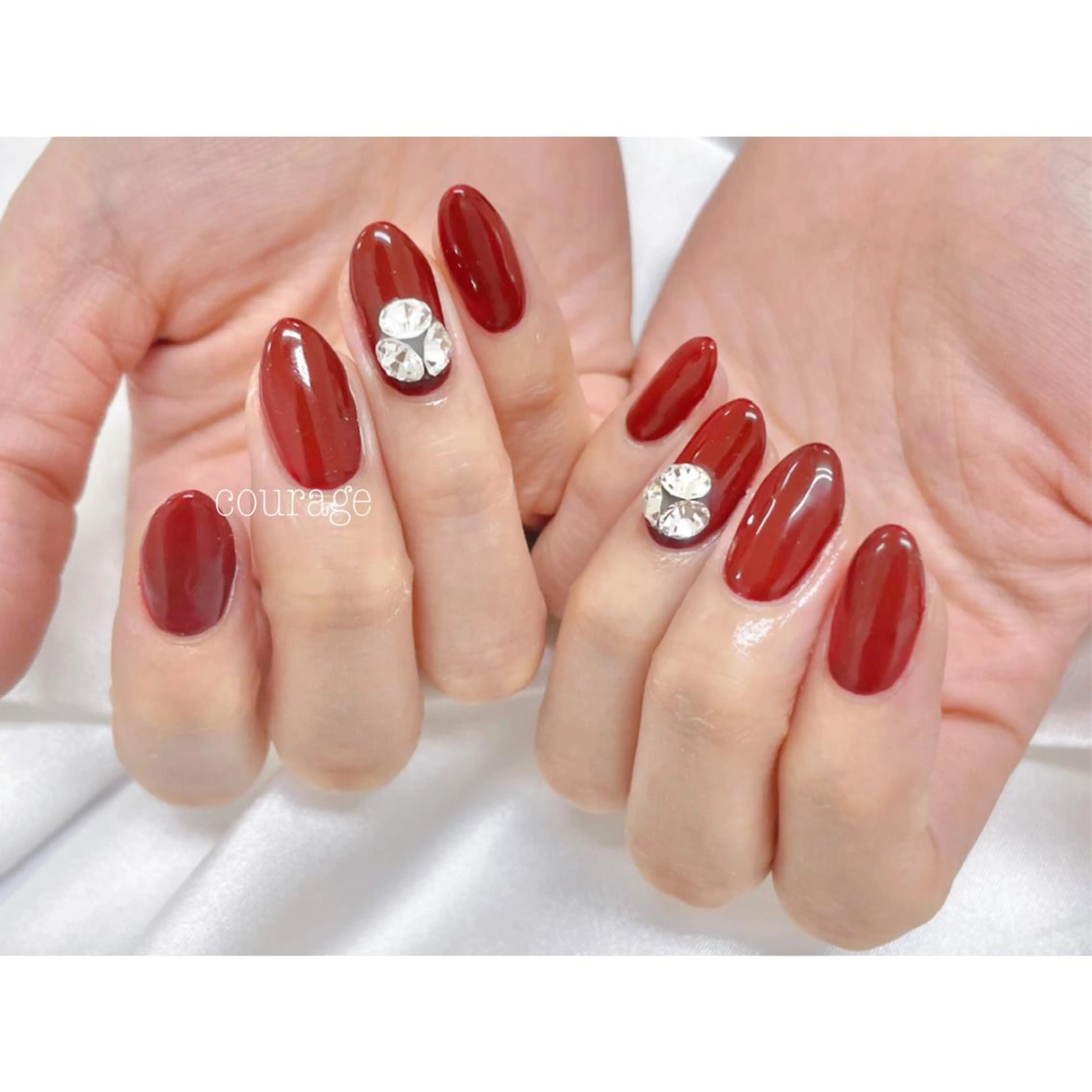 ネイル ボルドー ワンカラーネイル ハンドネイル ネイルサロンcourage所属・ネイルサロン courageのネイルデザイン