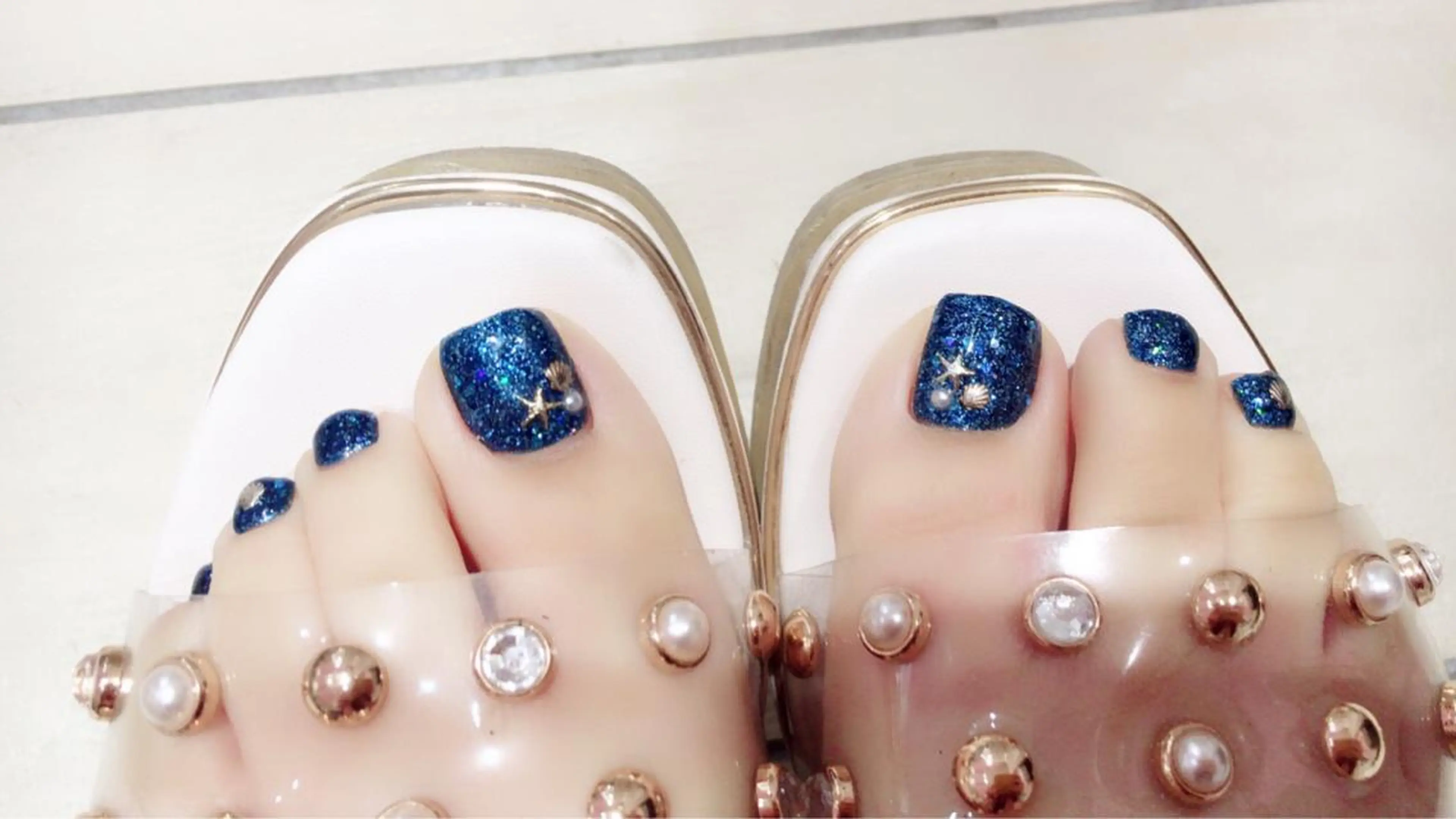 フットワンカラー(オフあり)☆パラジェル使用の写真