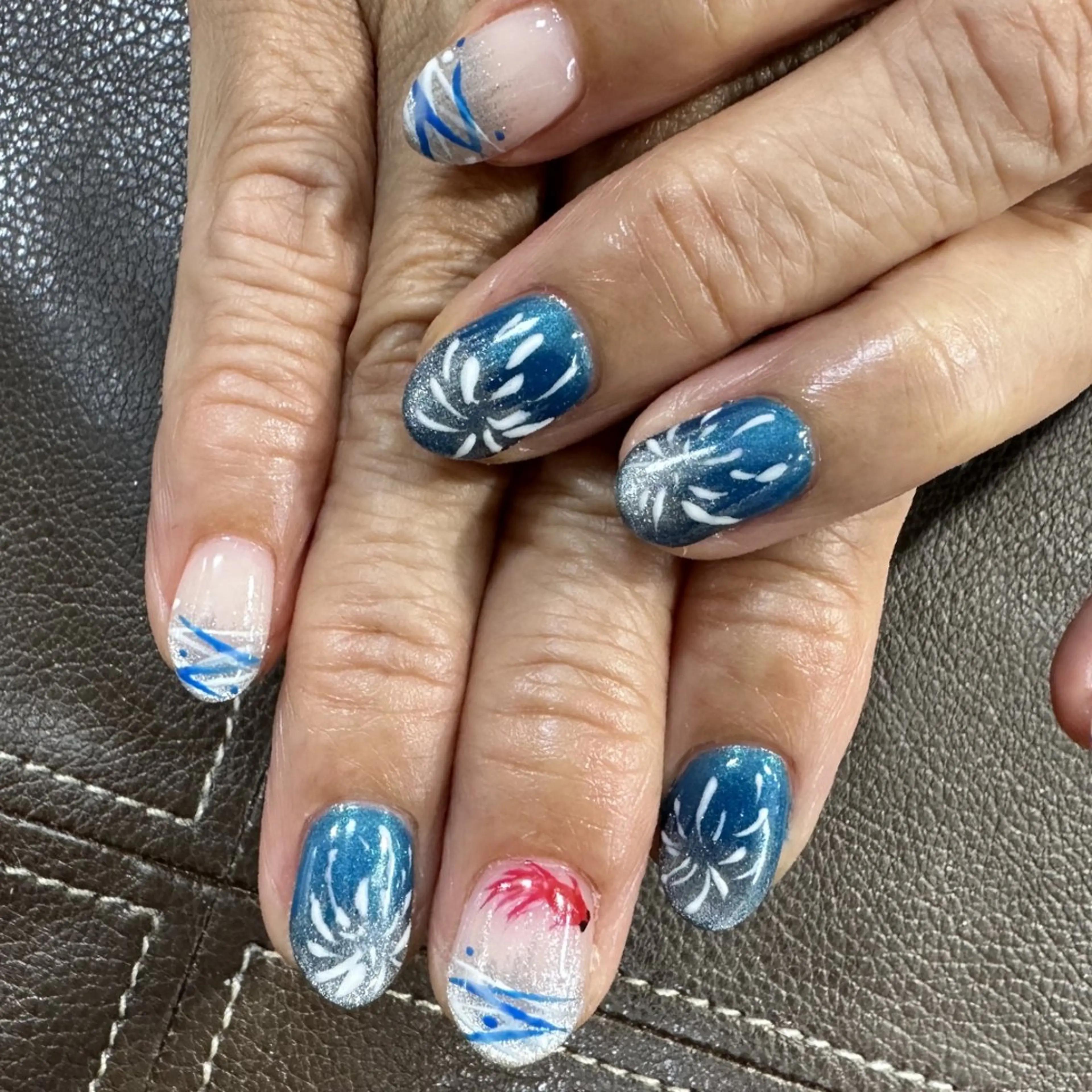 ネイル ヨーヨーネイル ハンドネイル LaViena姫路所属・e_nail 〜本格ケア〜のネイルデザイン