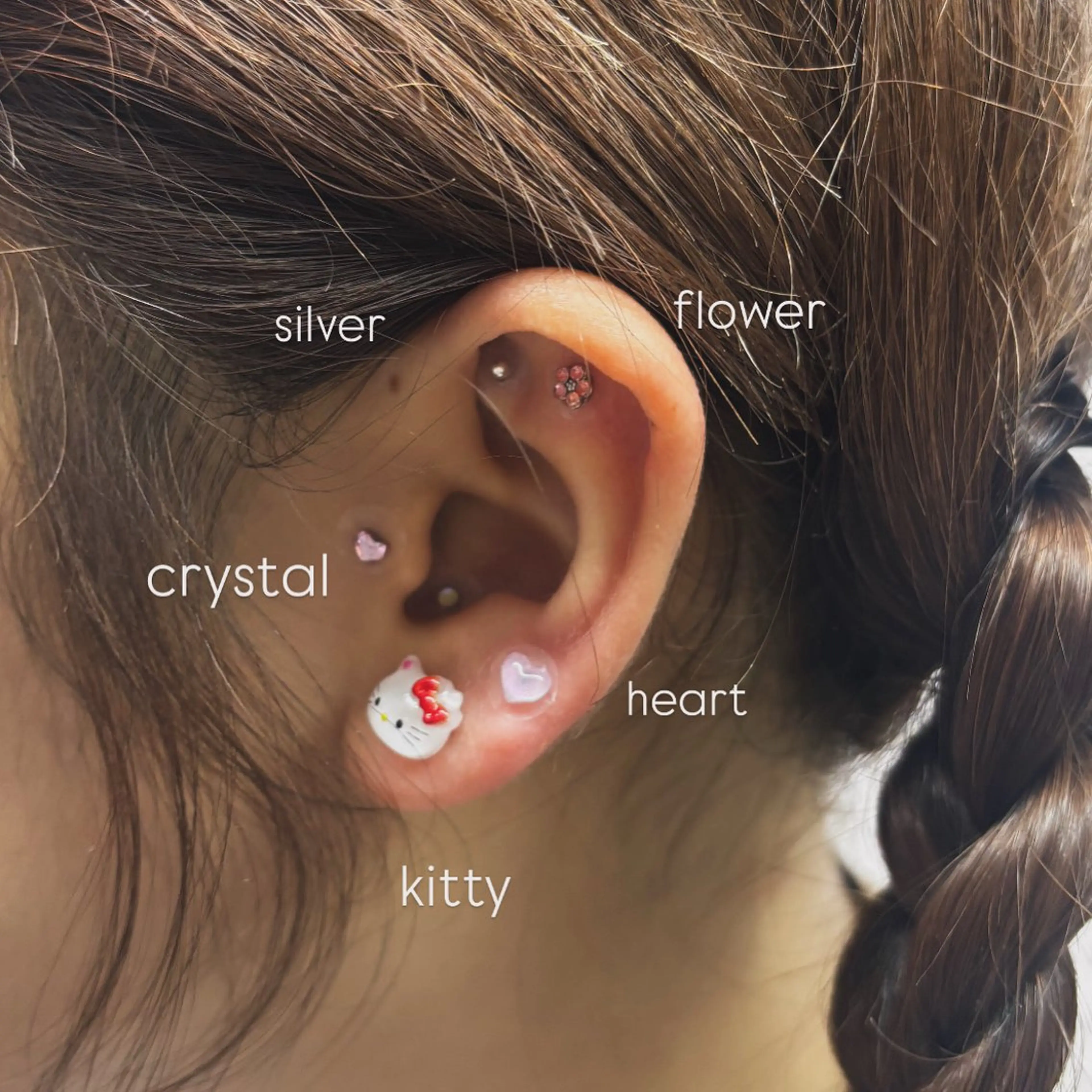 耳つぼジュエリー付け放題の写真