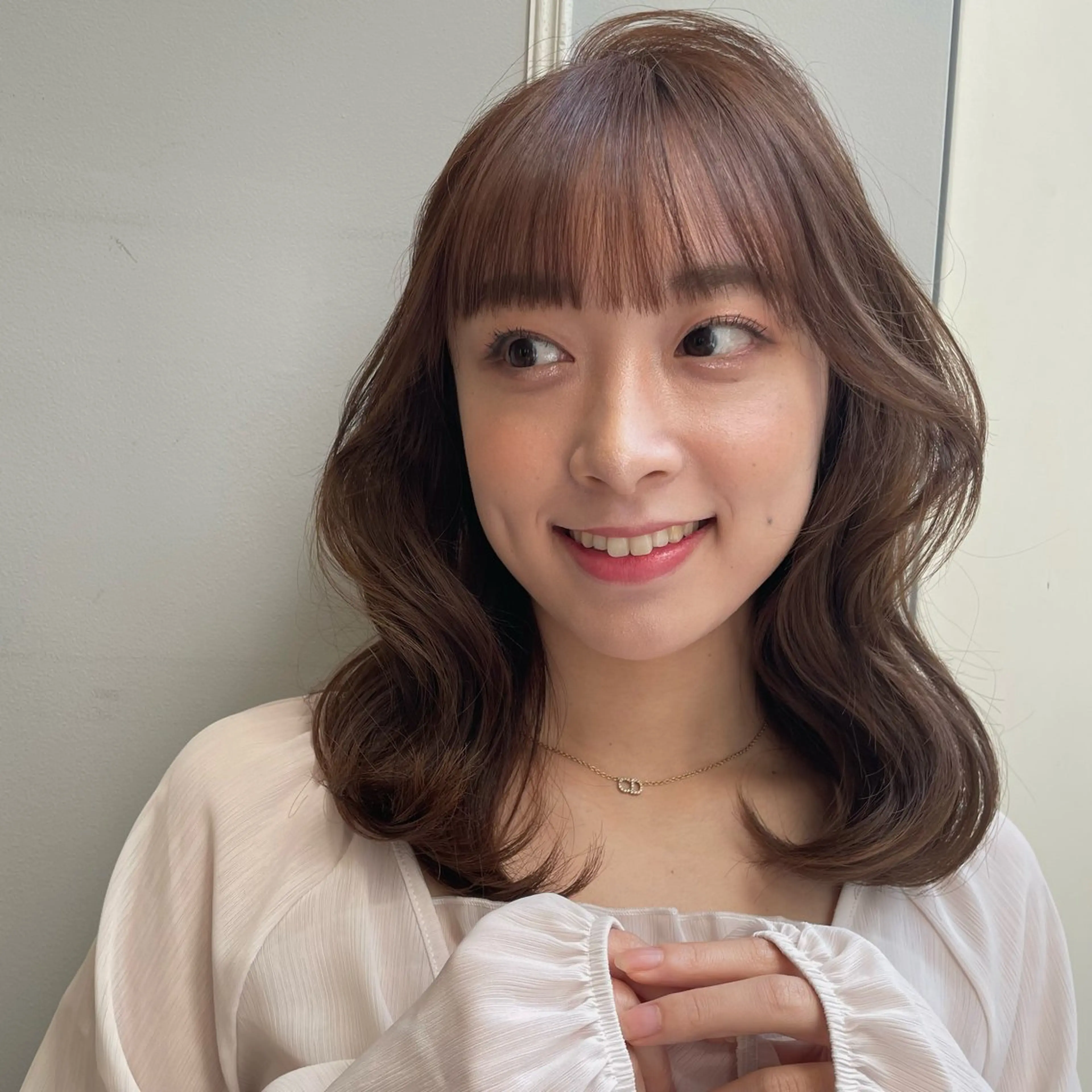 ミディアム カット ヘアカラー トリートメント 🩶赤み消しカラー 🐈‍⬛荻野美思🐾のヘアスタイル