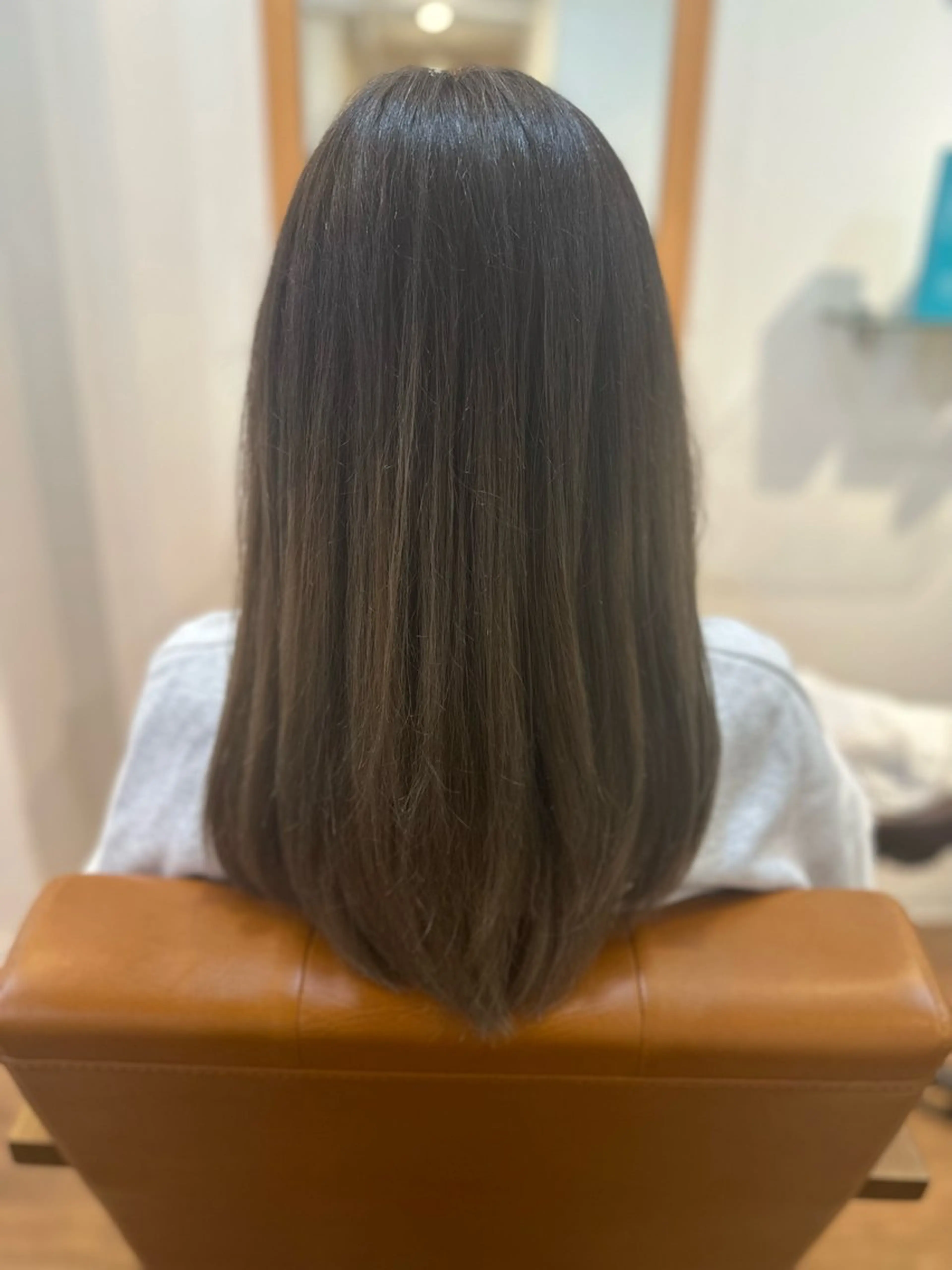 カラー 渋谷 美優のヘアスタイル