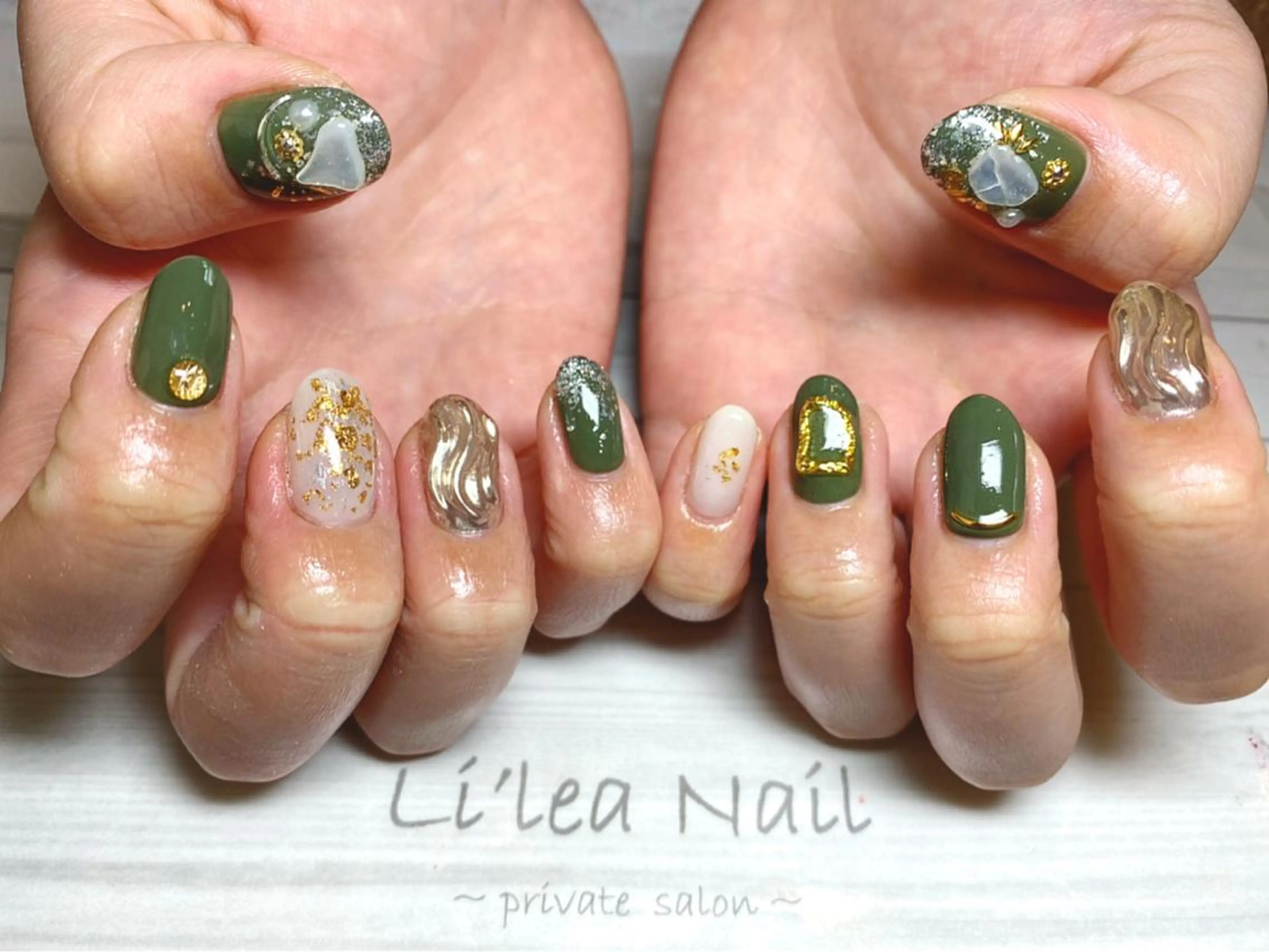 ネイル Li'leaNail AINAのネイルデザイン