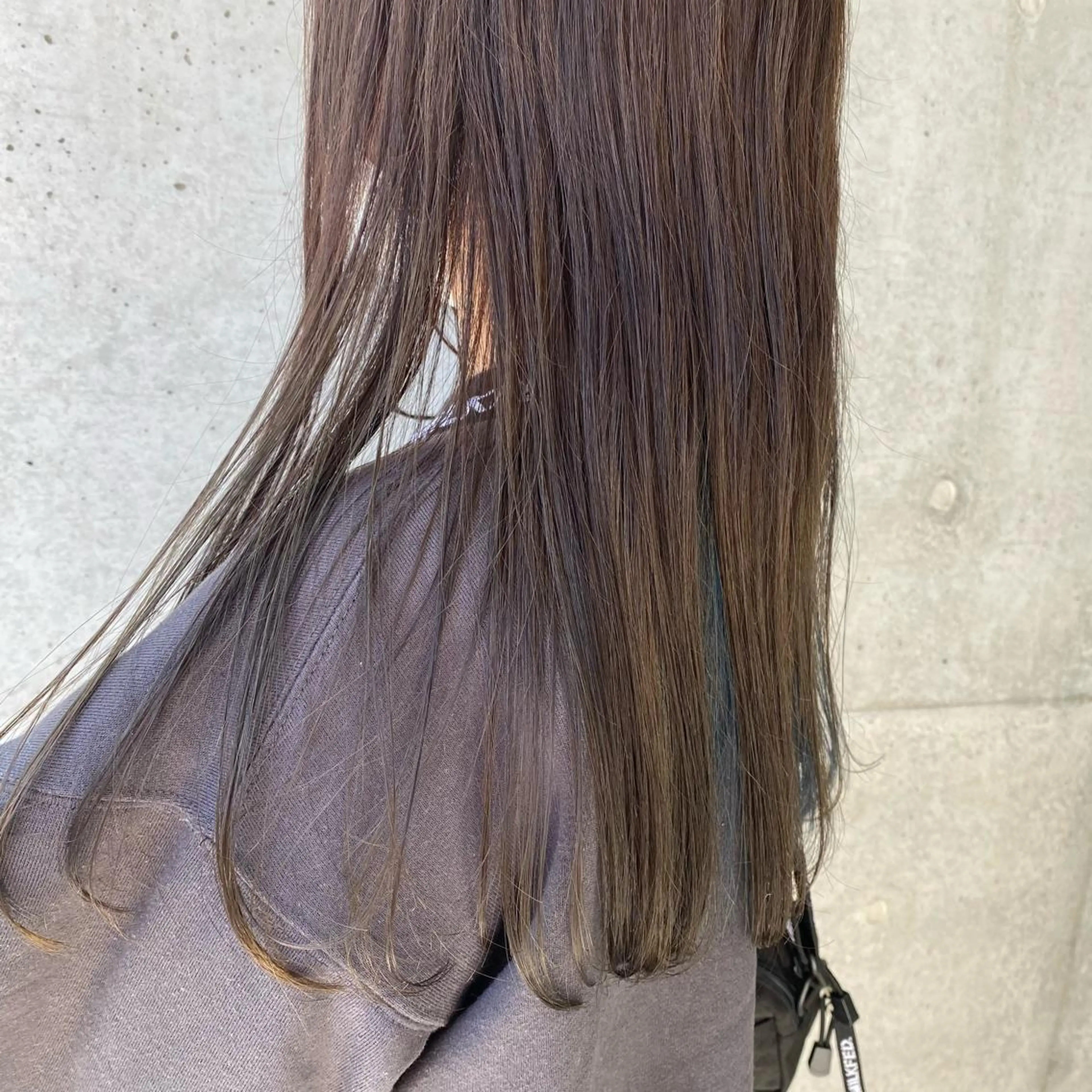 ロング カラー ブルーカラー 透明感カラー chill松山所属・フリーランス美容師 MIZUKIのヘアスタイル