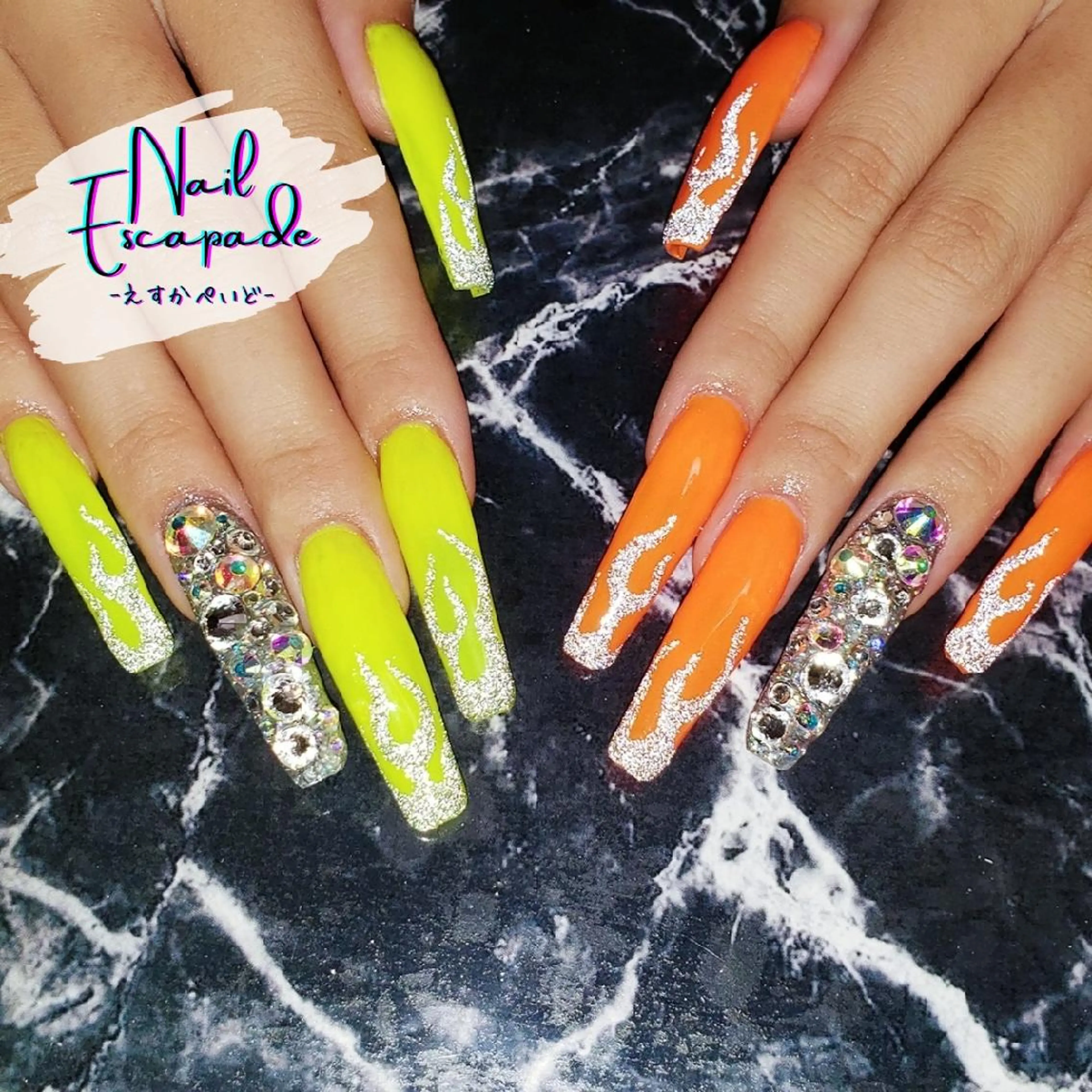 ロング ネイル フラッシュネイル ハンドネイル クロキ 。のネイルデザイン