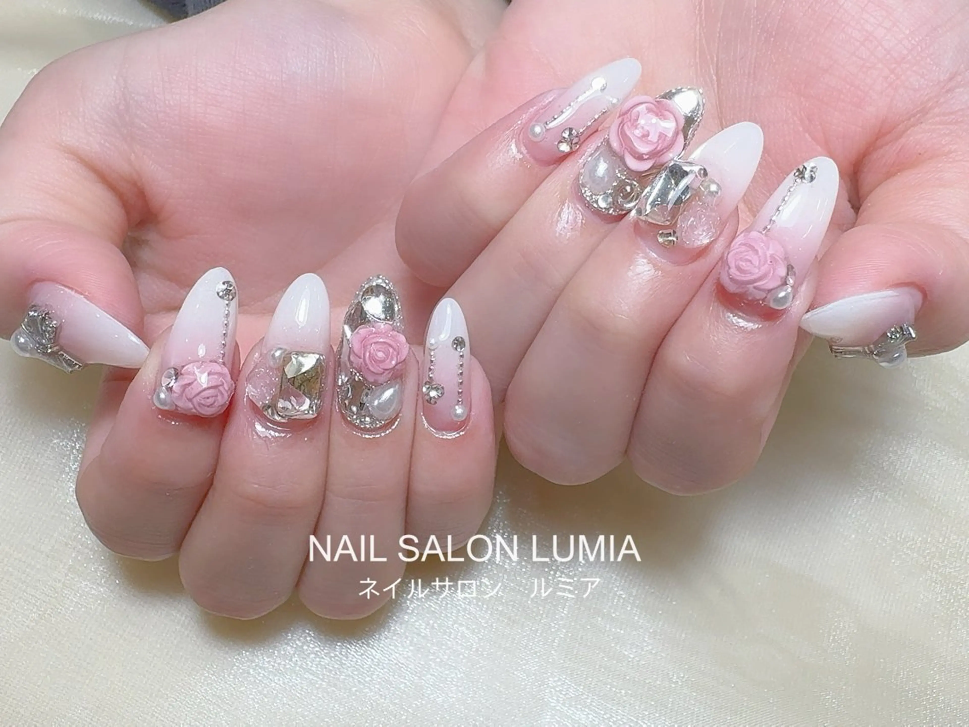 ネイル ハンドネイル ネイルサロン ルミア Lumia 店長のネイルデザイン