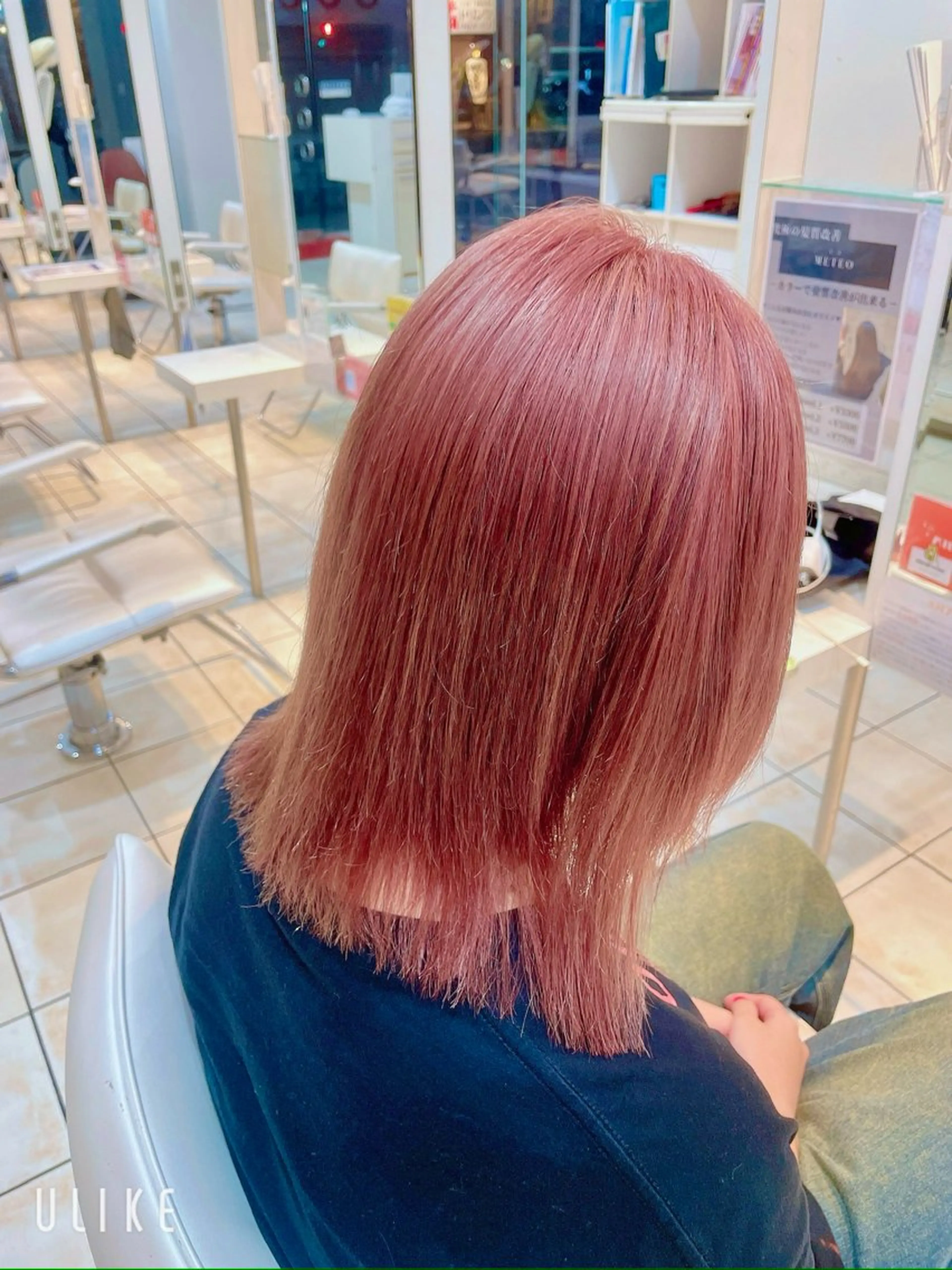 ショート カラー ブリーチ/ヘアセット 【𝙍𝙞𝙣𝙤】のヘアスタイル