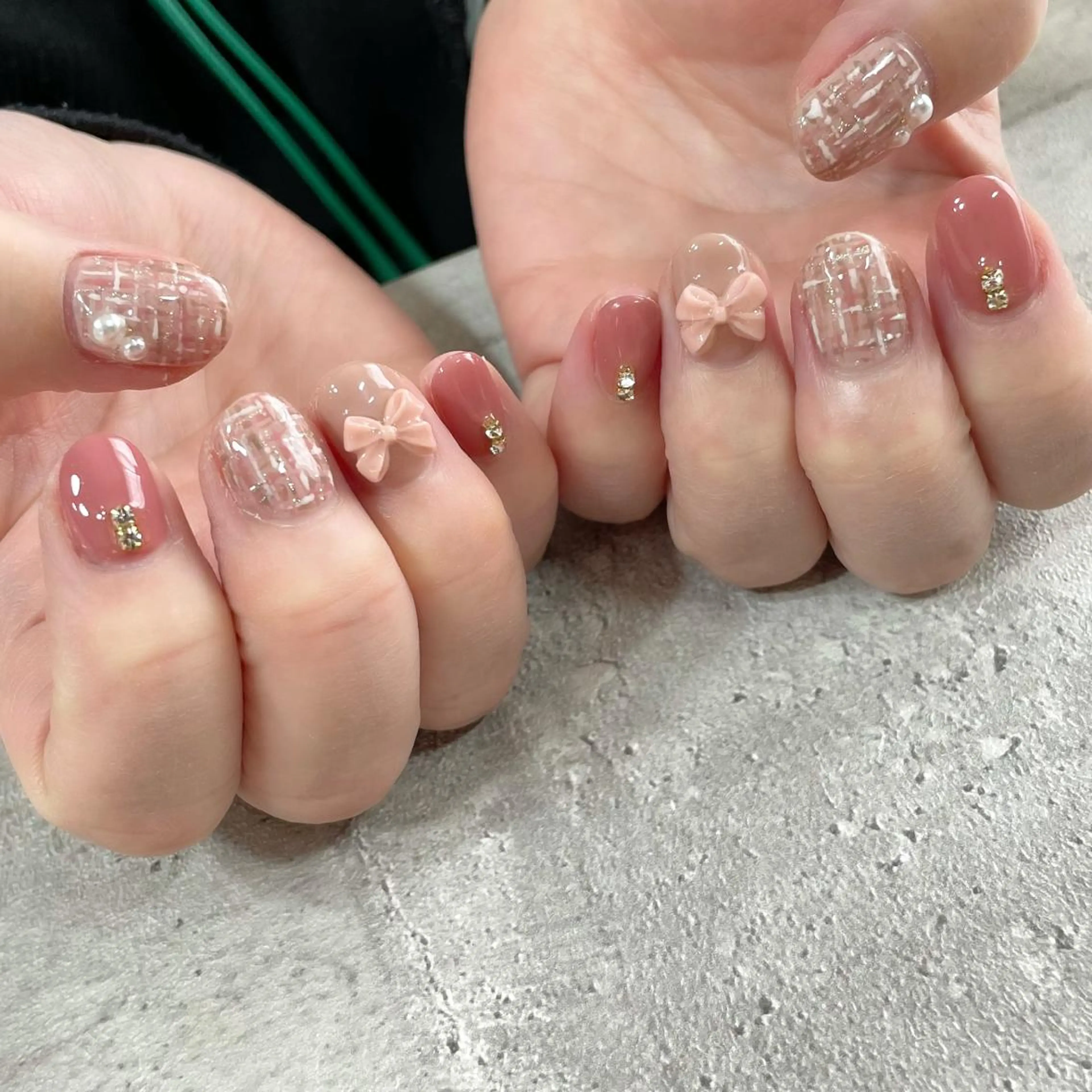 ネイル ジェルネイル リボン 東 千夏のネイルデザイン