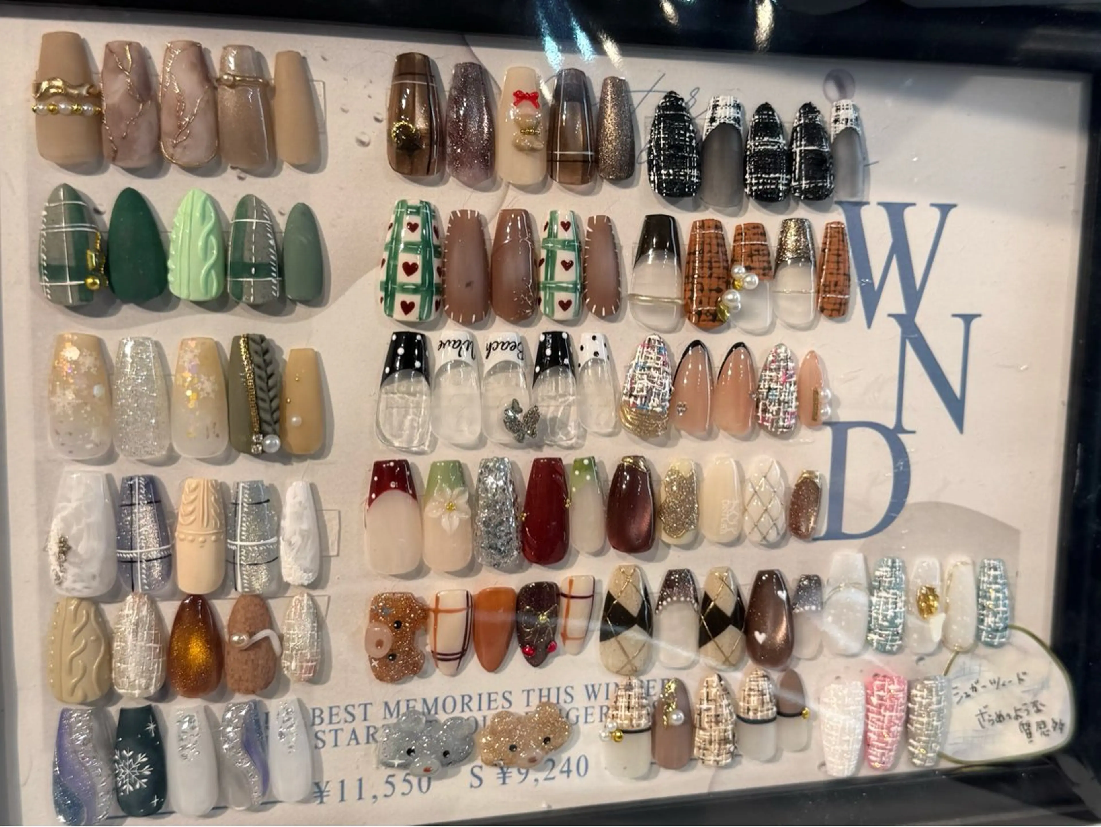 ネイル カジュアル マグネットネイル 冬ネイル ハンドネイル Mnailsalon フィルイン対応サロンのネイルデザイン