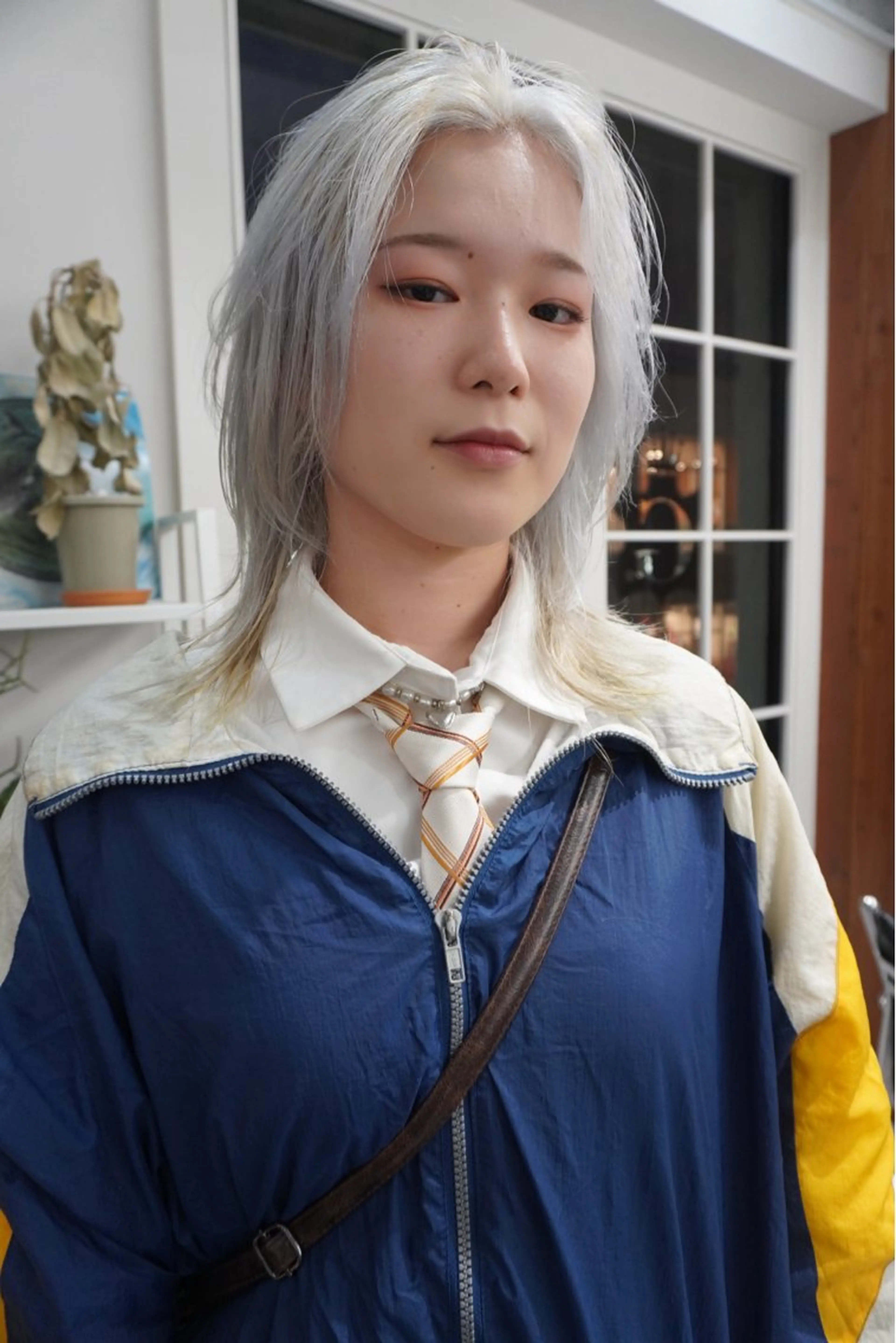 ミディアム カラー ブリーチ ハイトーンカラー カット ヘアカラー トリートメント レイヤー／似合わせ TAKUYAのヘアスタイル