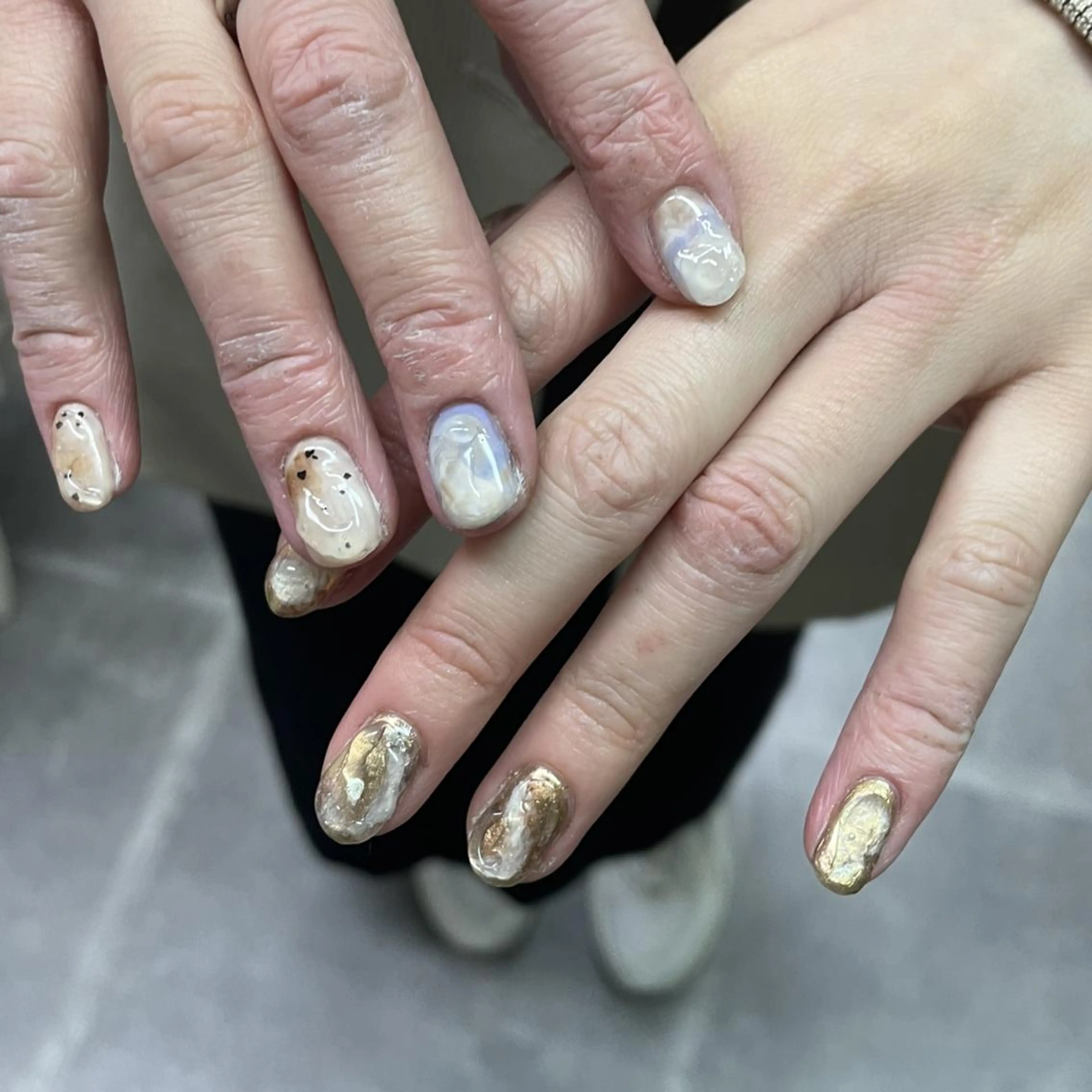 ネイル アートネイル ブルー ジェルネイル ミラーネイル ニュアンスネイル nailstudio eviz新宿店のネイルデザイン