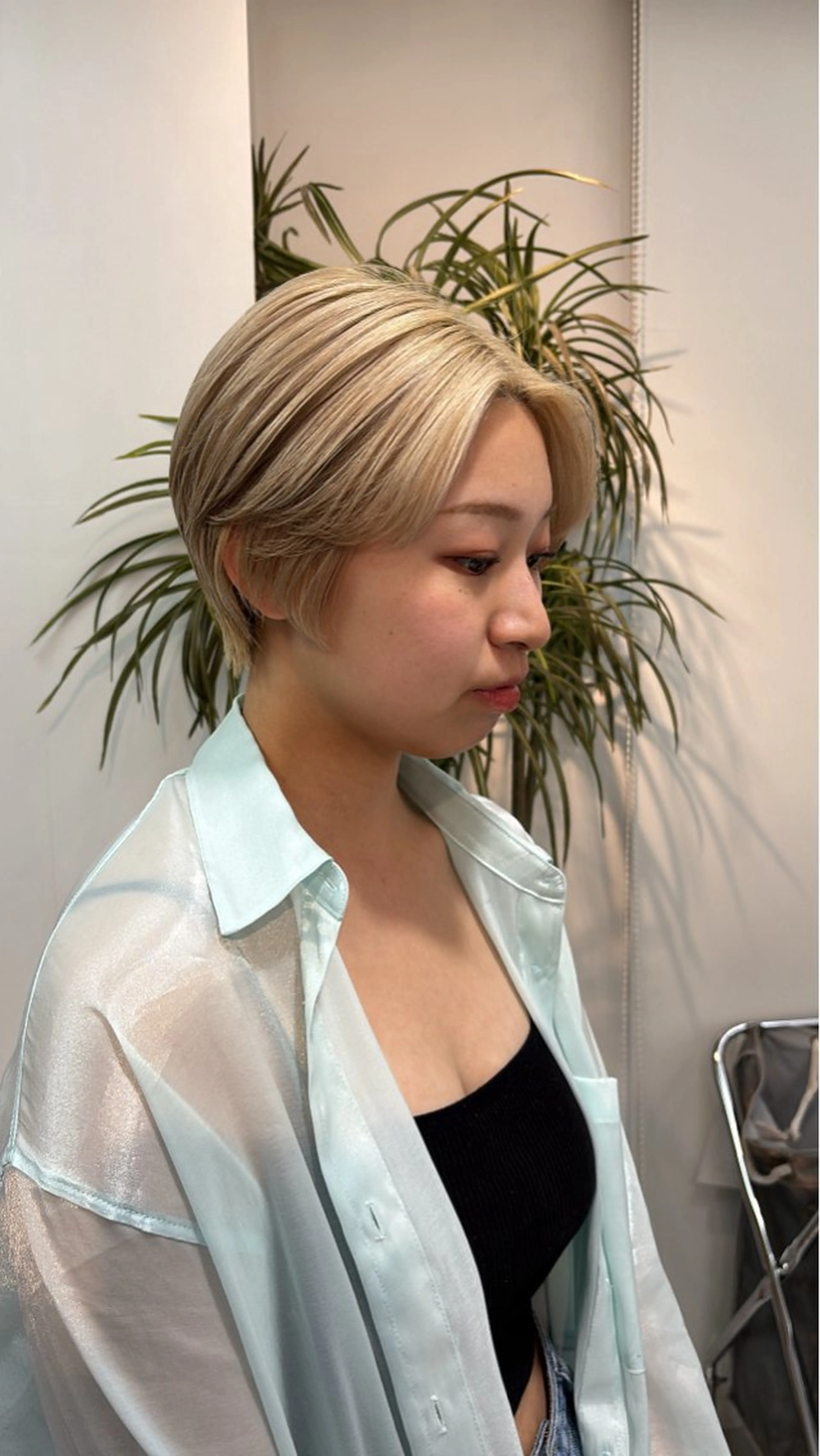 ショート 🎀調布仙川透明感オ リーブカラー干莉🎀のヘアスタイル