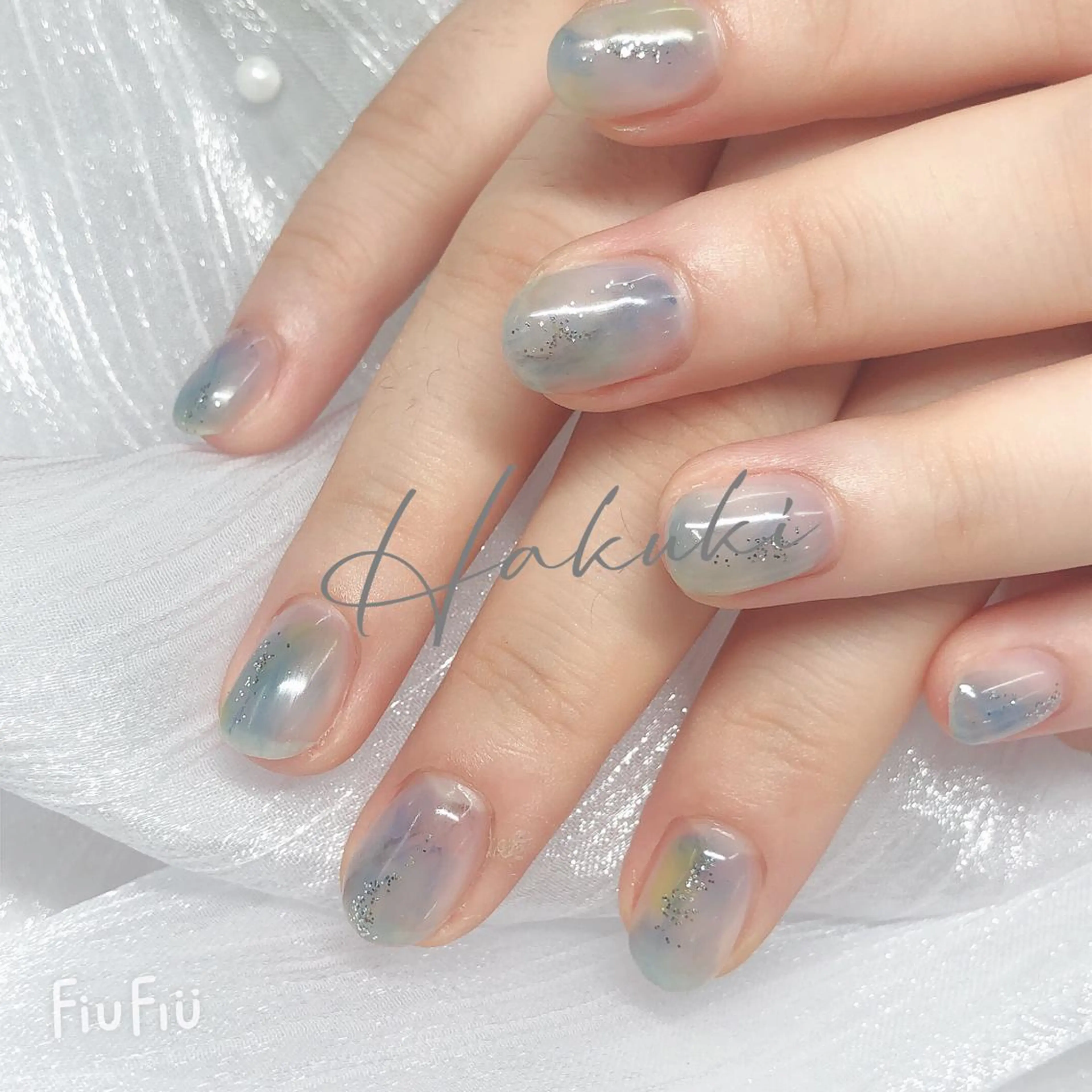 ネイル ハンドネイル ハンドケア ハク キのネイルデザイン