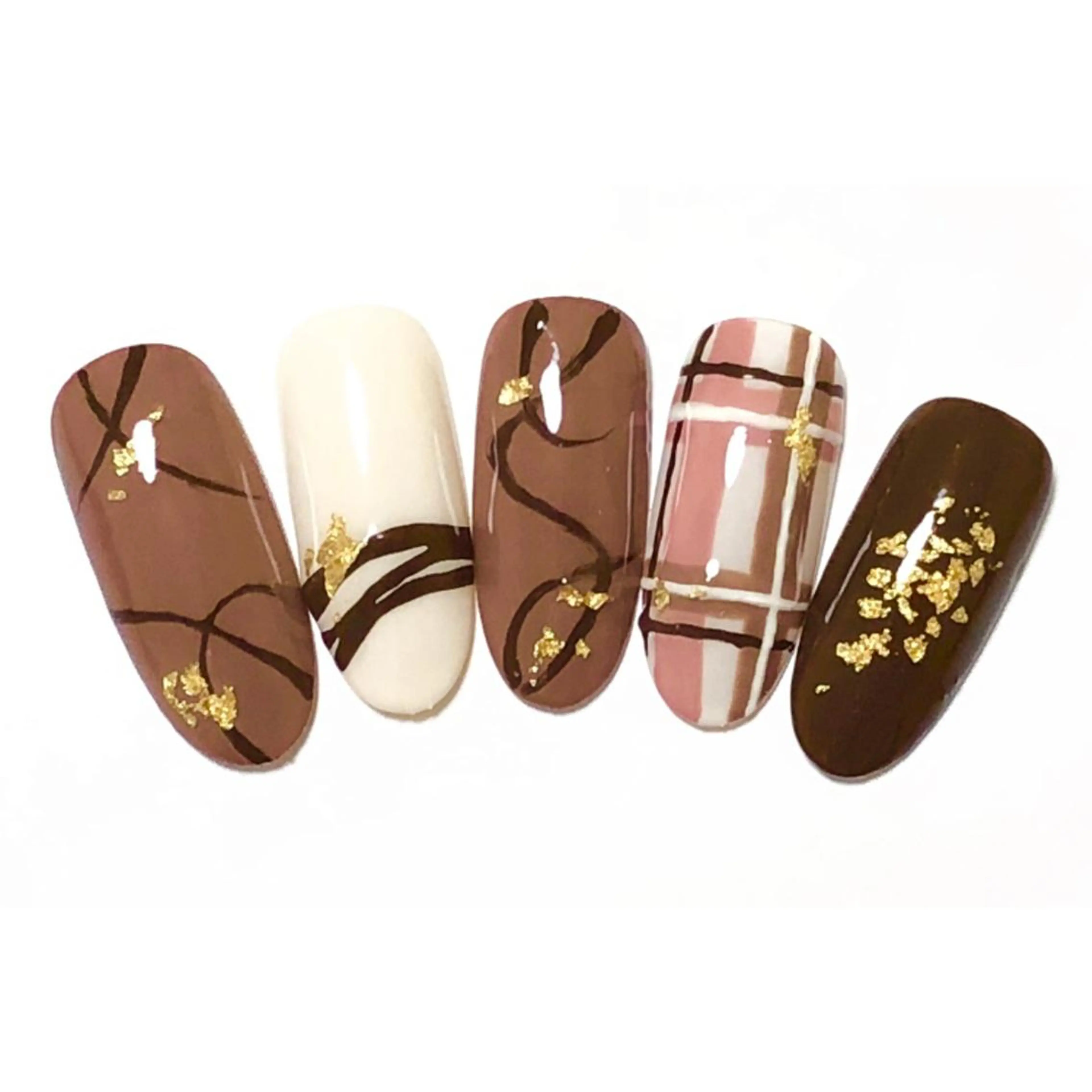 ミディアム ネイル Toujours nail所属・Toujours / nijinaのネイルデザイン