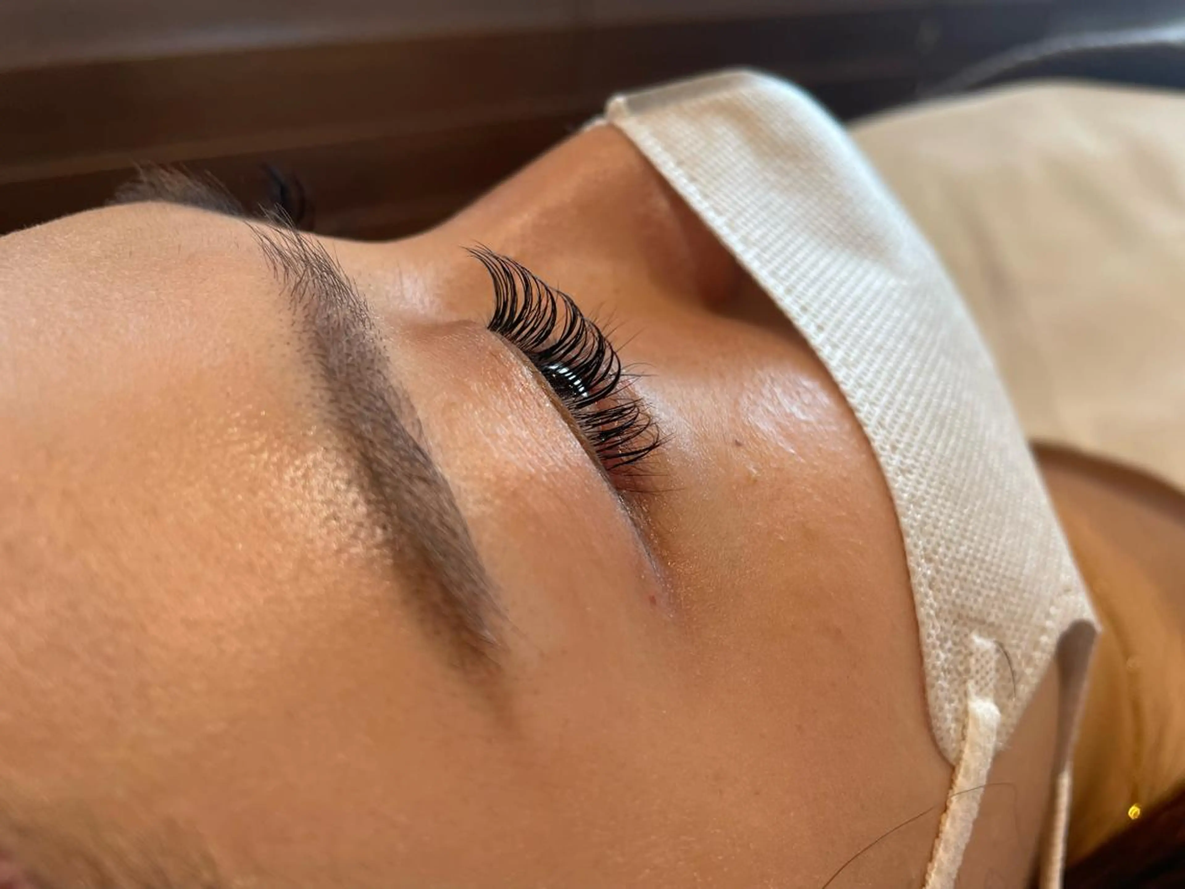 マツエク・マツパ 桑田 新菜のヘアスタイル