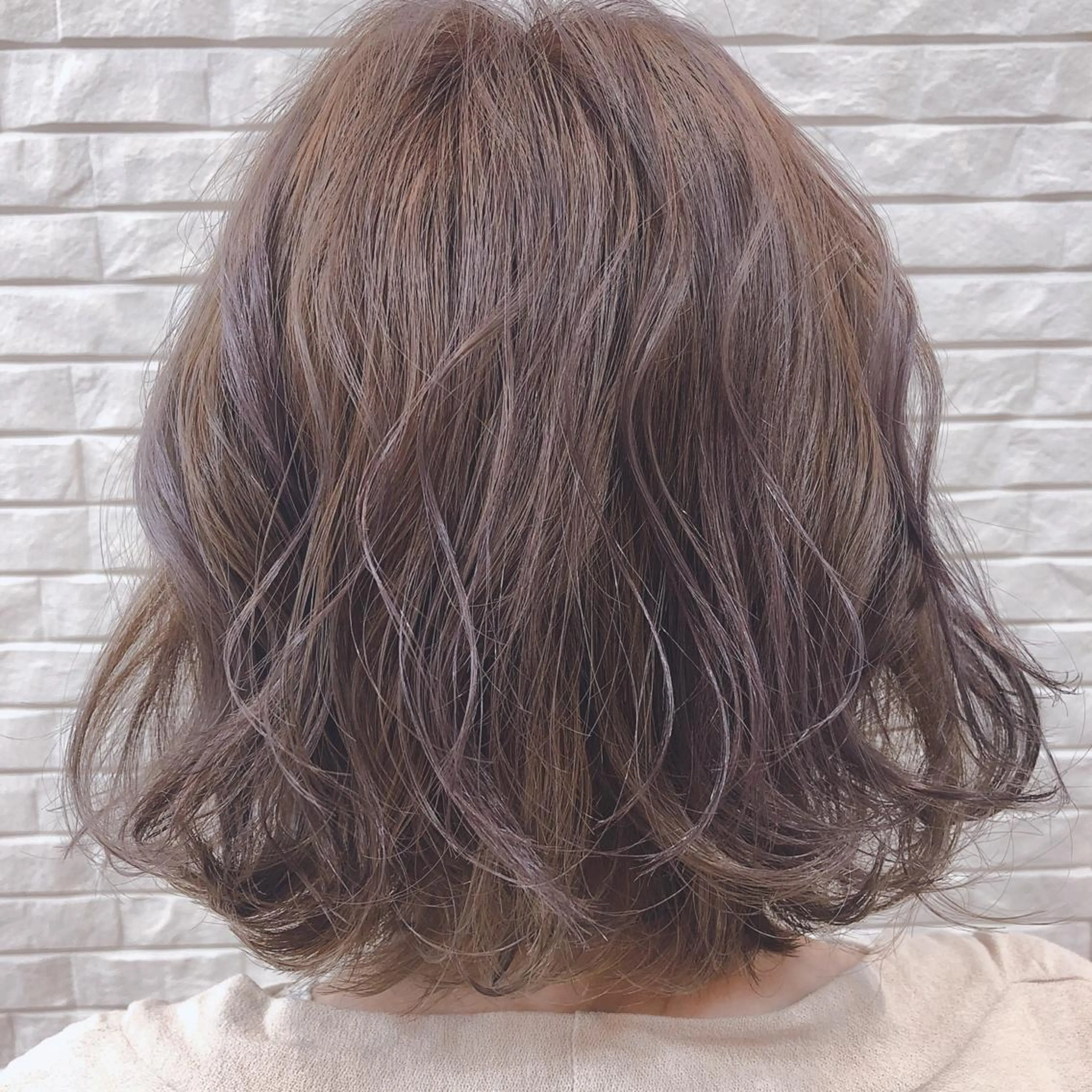 ミディアム The book hand salon所属・伊藤 さやかのヘアスタイル
