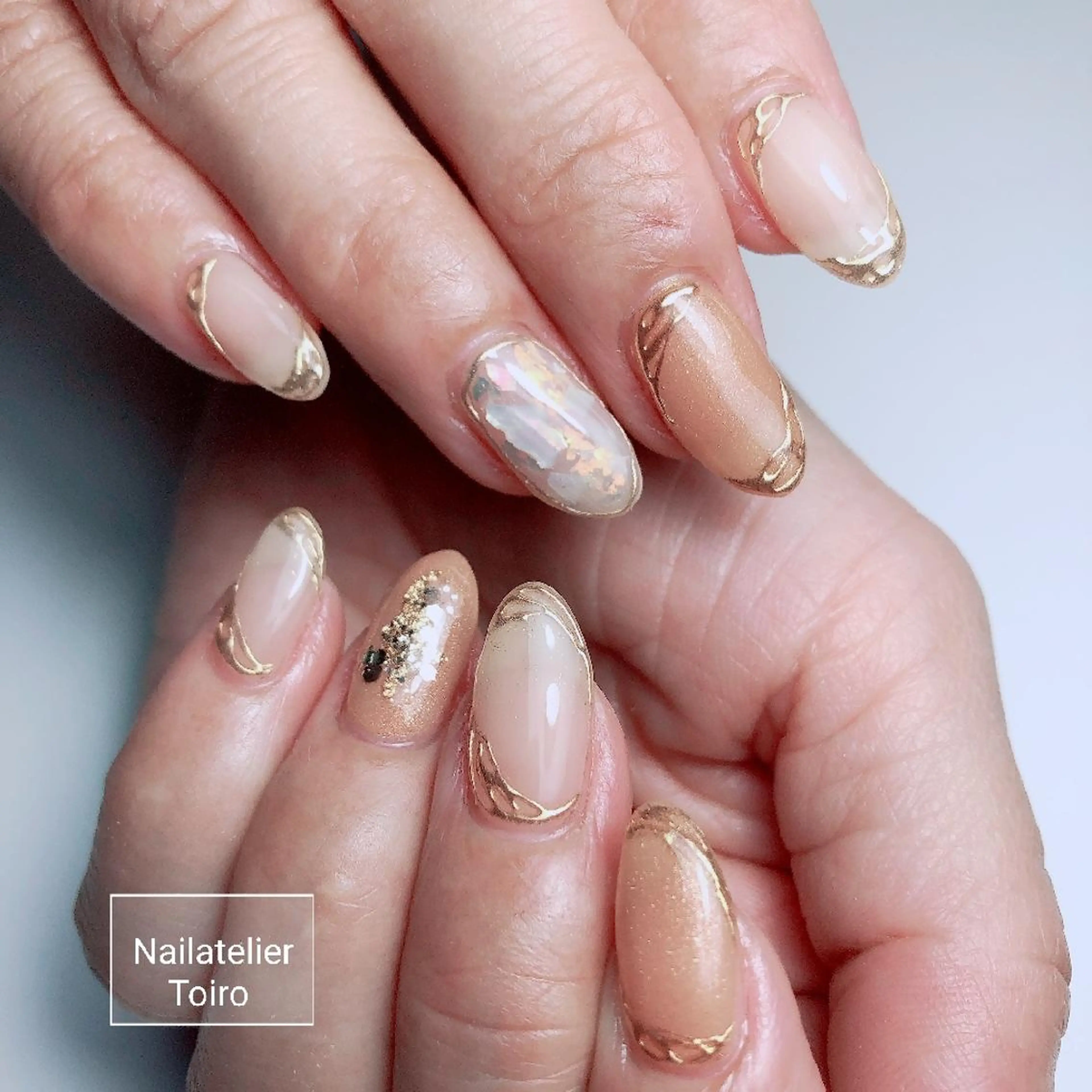 ロング ネイル 卒業式のヘアスタイル 卒業式 ニュアンスネイル ☺︎山部 志麻☺︎のネイルデザイン