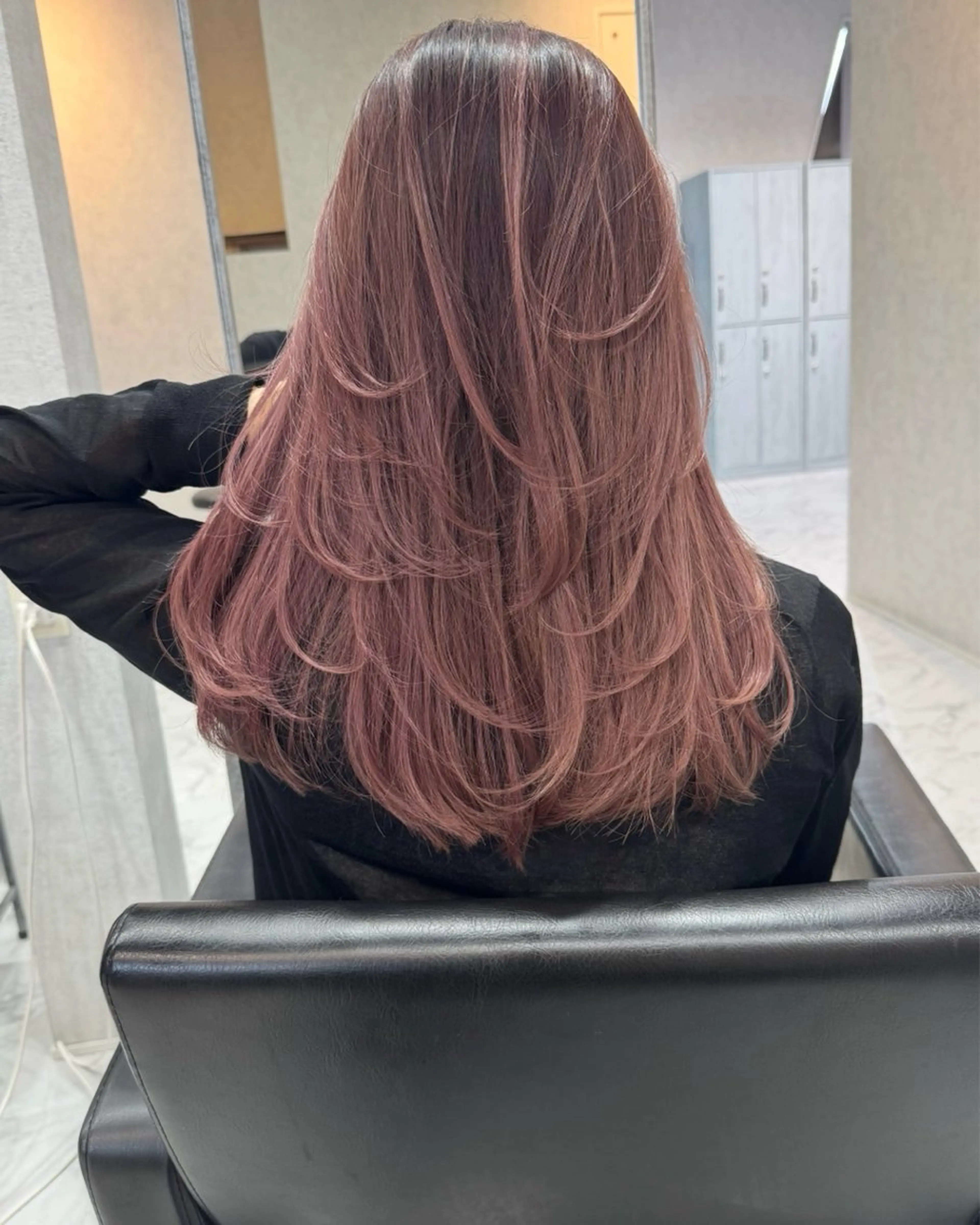 セミロング カラー ヘアアレンジ バレイヤージュ デザインカラー ハイライトカラー 外国人風カラー ハイライト カット ヘアカラー トリートメント アンドウ ユウ/ レイヤーカット/韓国のヘアスタイル